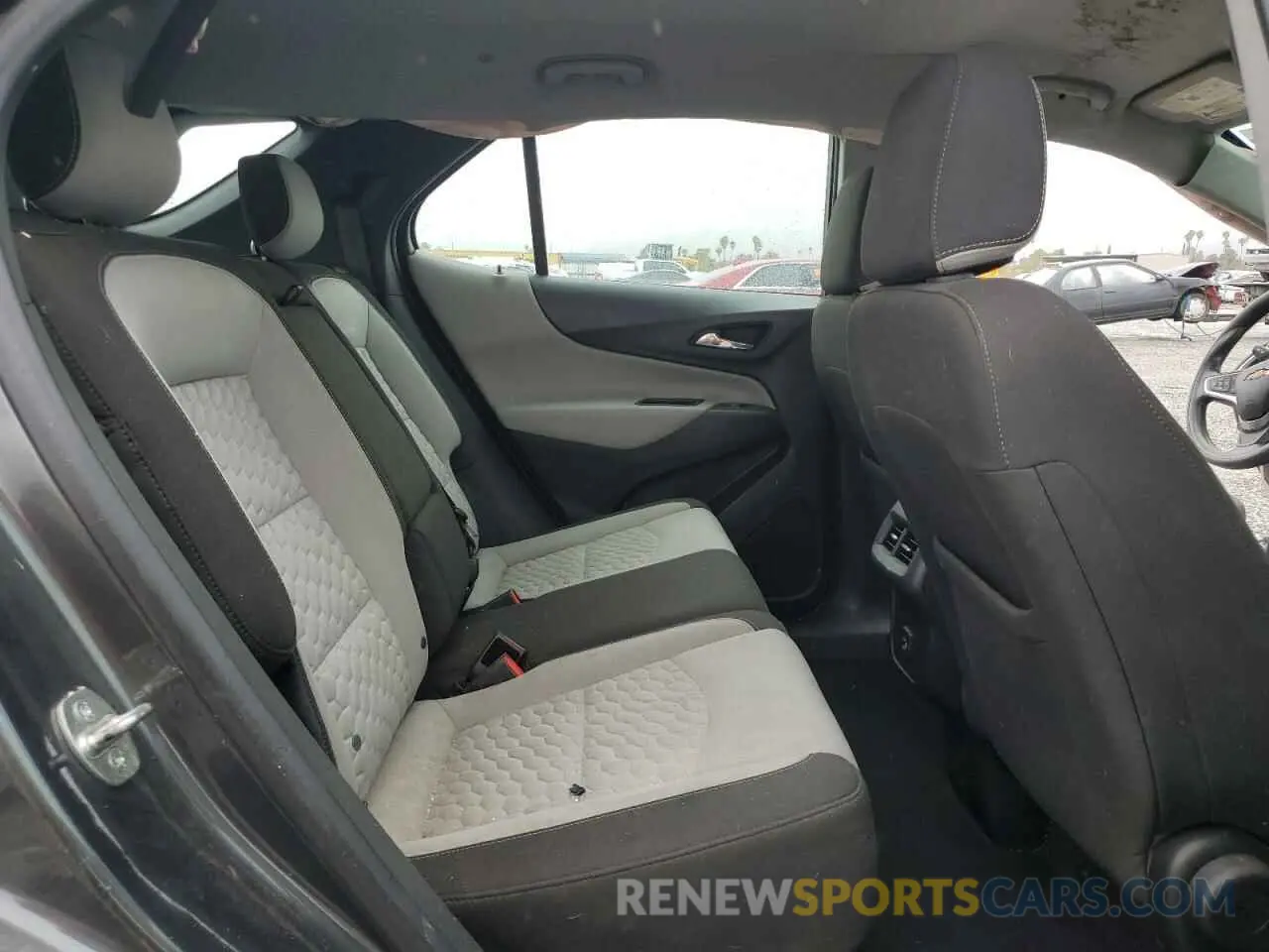 12 Photograph of a damaged car 3GNAXHEV8LS513472 CHEVROLET EQUINOX 2020