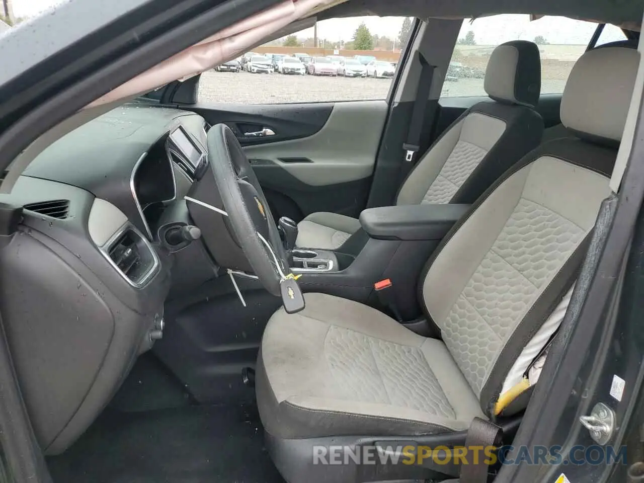7 Photograph of a damaged car 3GNAXHEV8LS513472 CHEVROLET EQUINOX 2020