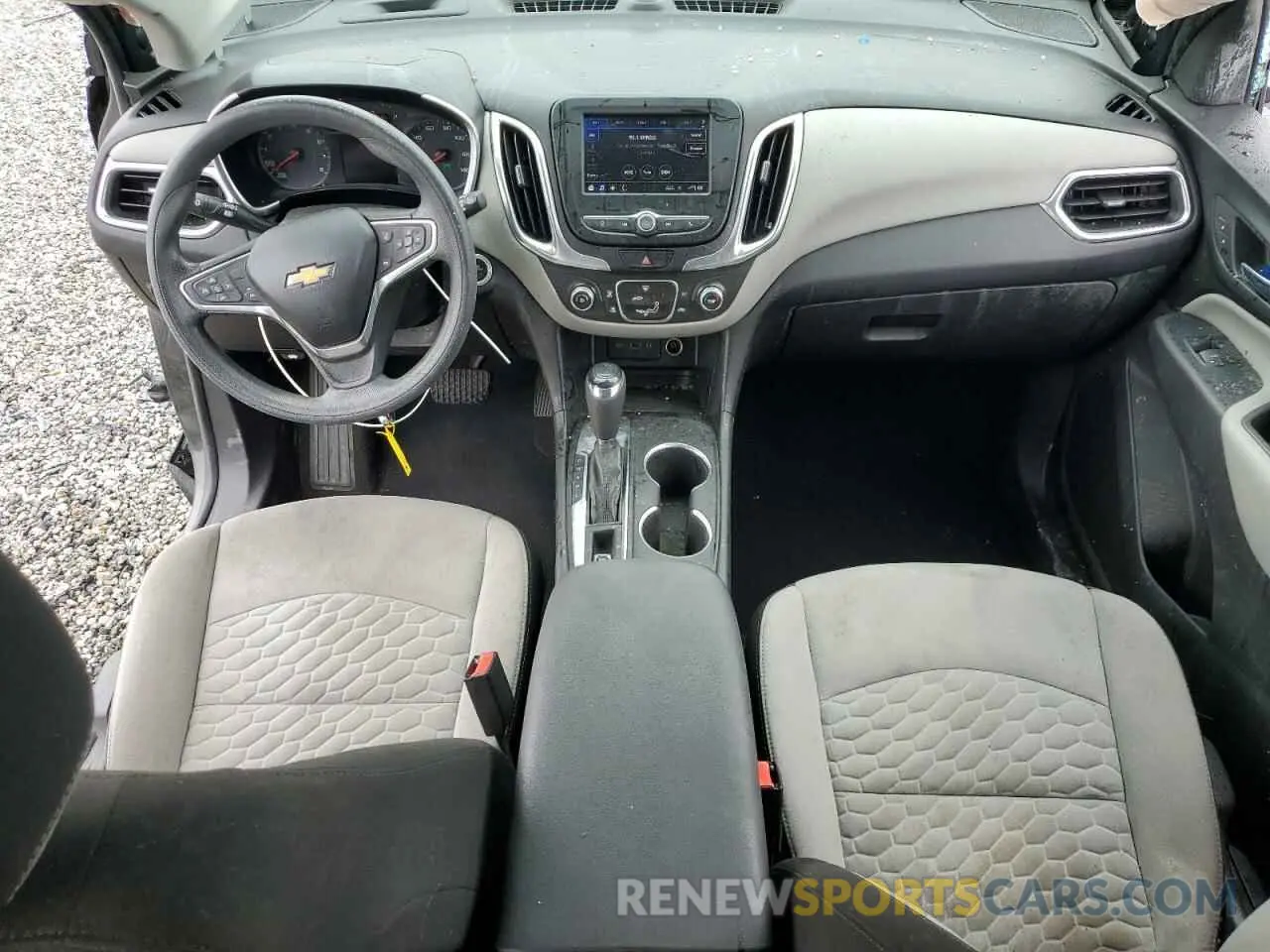 8 Photograph of a damaged car 3GNAXHEV8LS513472 CHEVROLET EQUINOX 2020