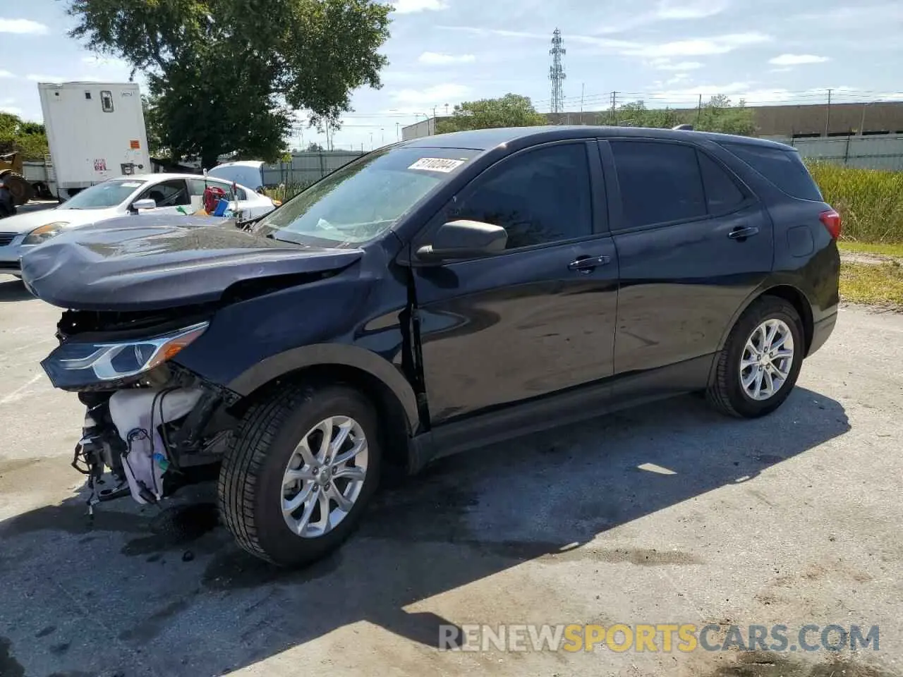 1 Фотография поврежденного автомобиля 3GNAXHEV8LS523323 CHEVROLET EQUINOX 2020