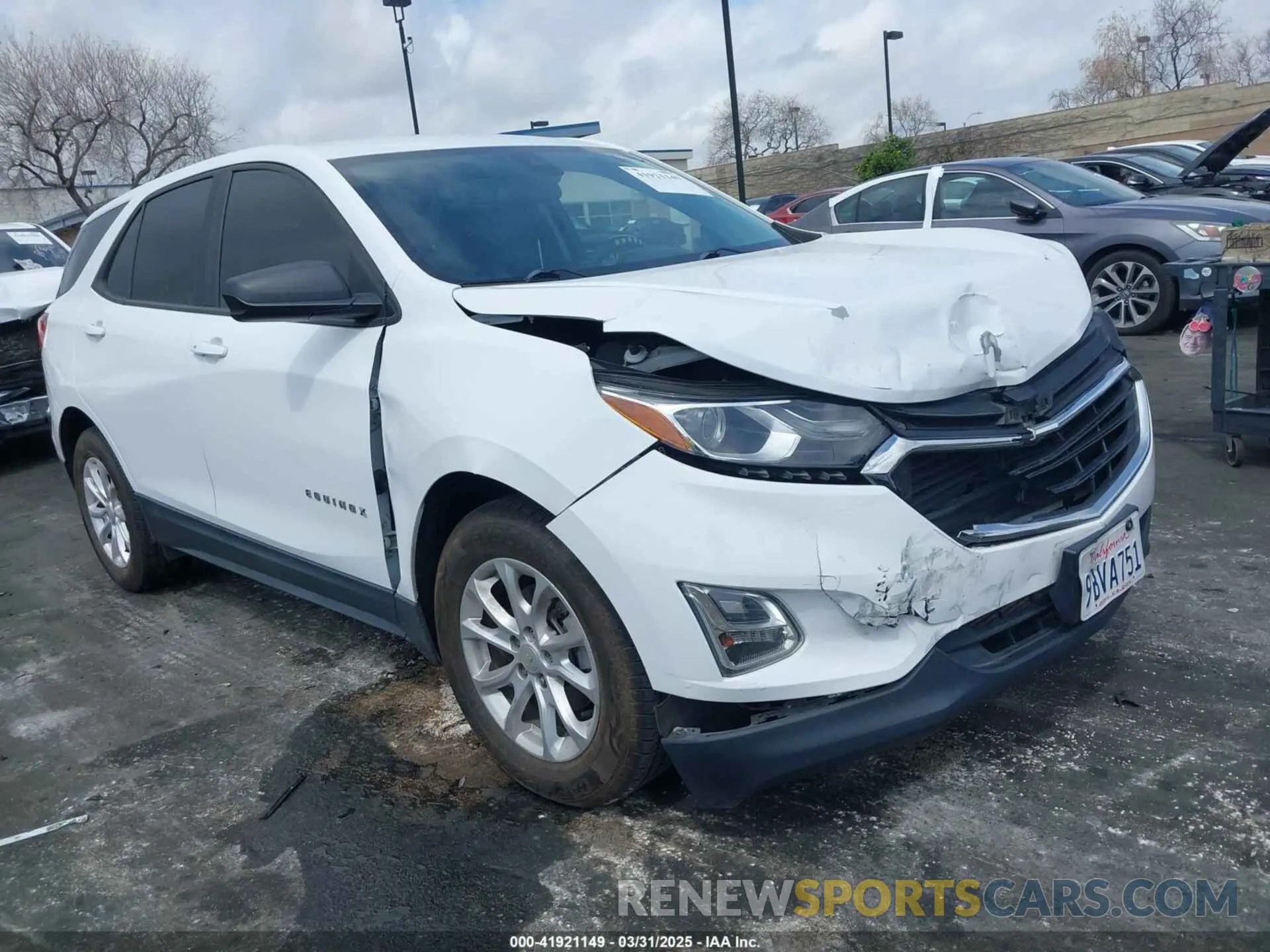 1 Фотография поврежденного автомобиля 3GNAXHEV8LS652064 CHEVROLET EQUINOX 2020