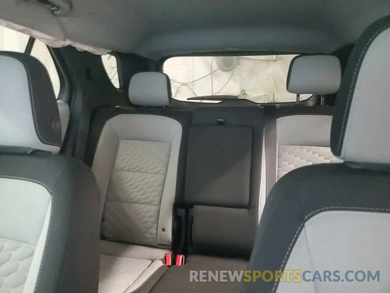 10 Photograph of a damaged car 3GNAXHEV8LS688711 CHEVROLET EQUINOX 2020