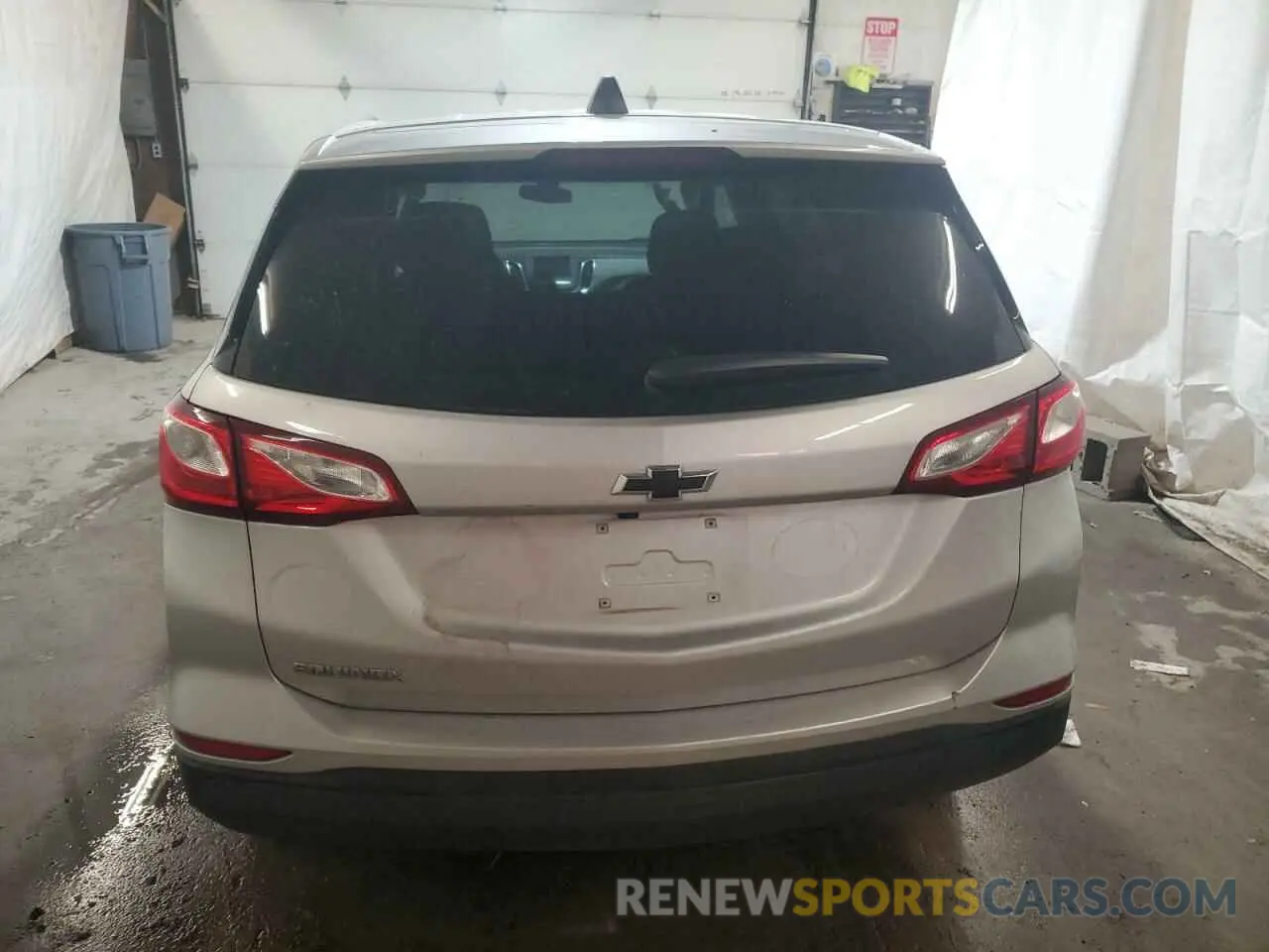 6 Photograph of a damaged car 3GNAXHEV8LS688711 CHEVROLET EQUINOX 2020
