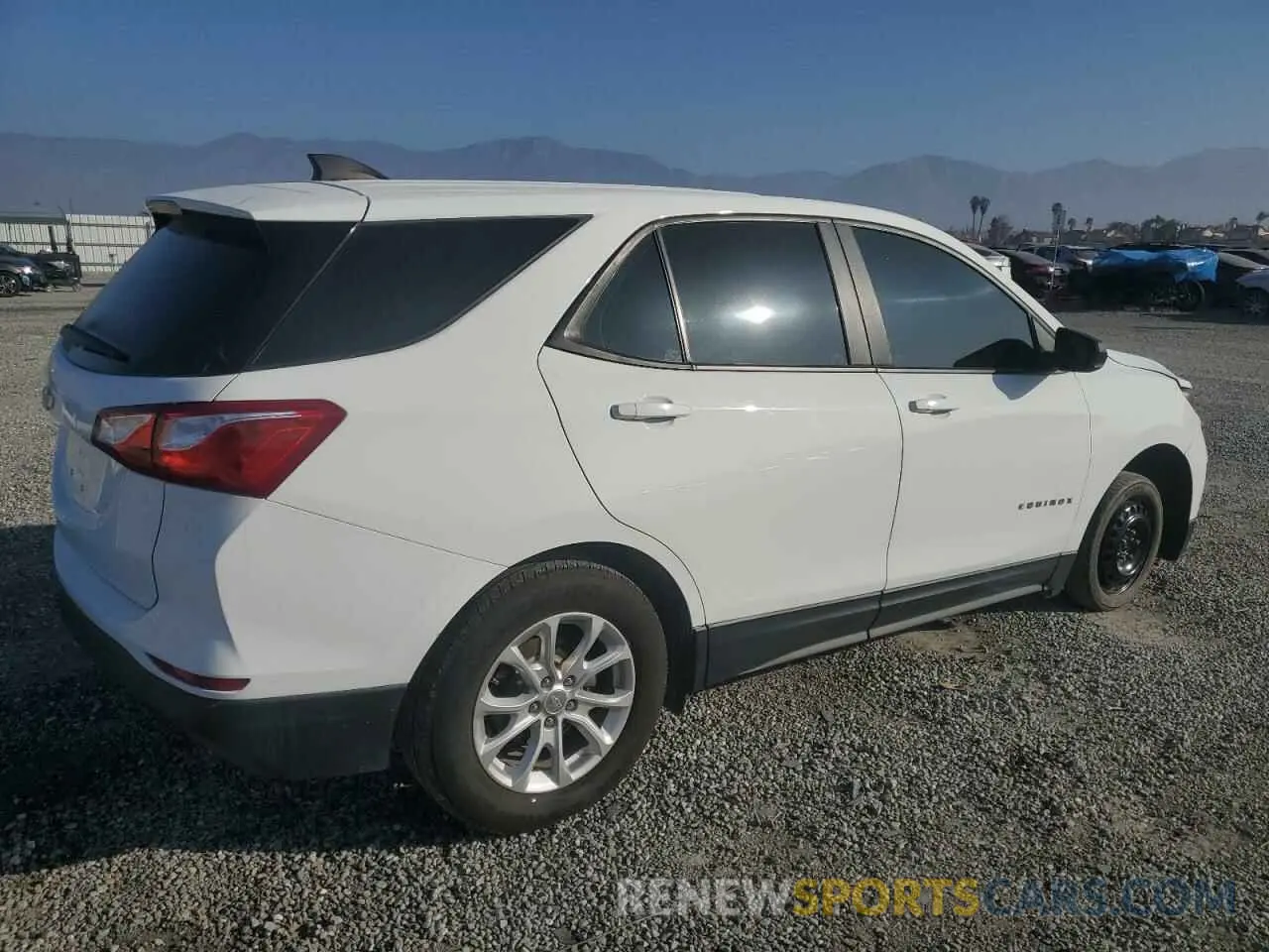 3 Photograph of a damaged car 3GNAXHEV8LS727037 CHEVROLET EQUINOX 2020