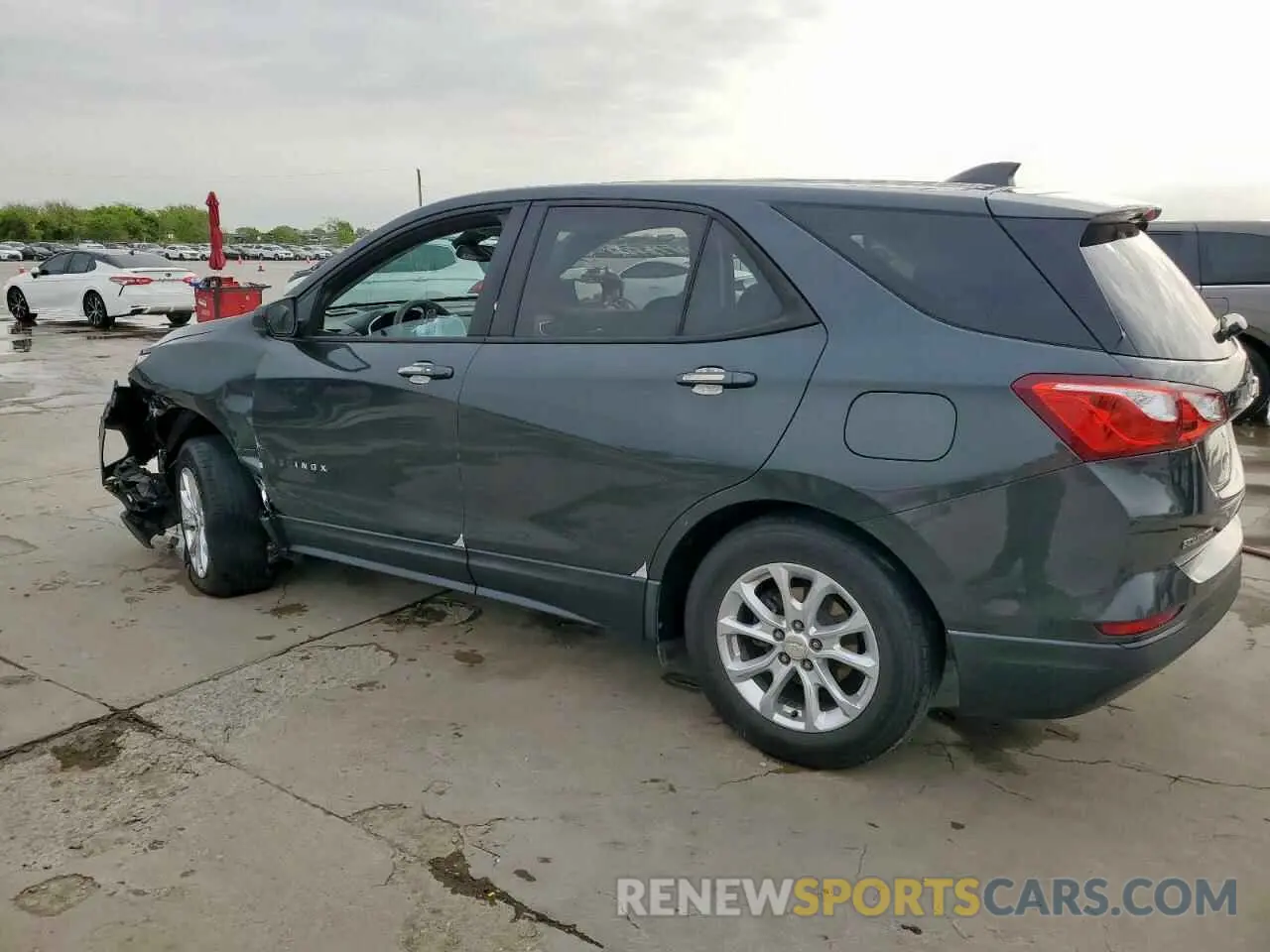 2 Photograph of a damaged car 3GNAXHEV9LS534556 CHEVROLET EQUINOX 2020