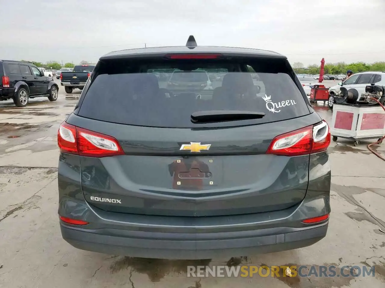 6 Photograph of a damaged car 3GNAXHEV9LS534556 CHEVROLET EQUINOX 2020