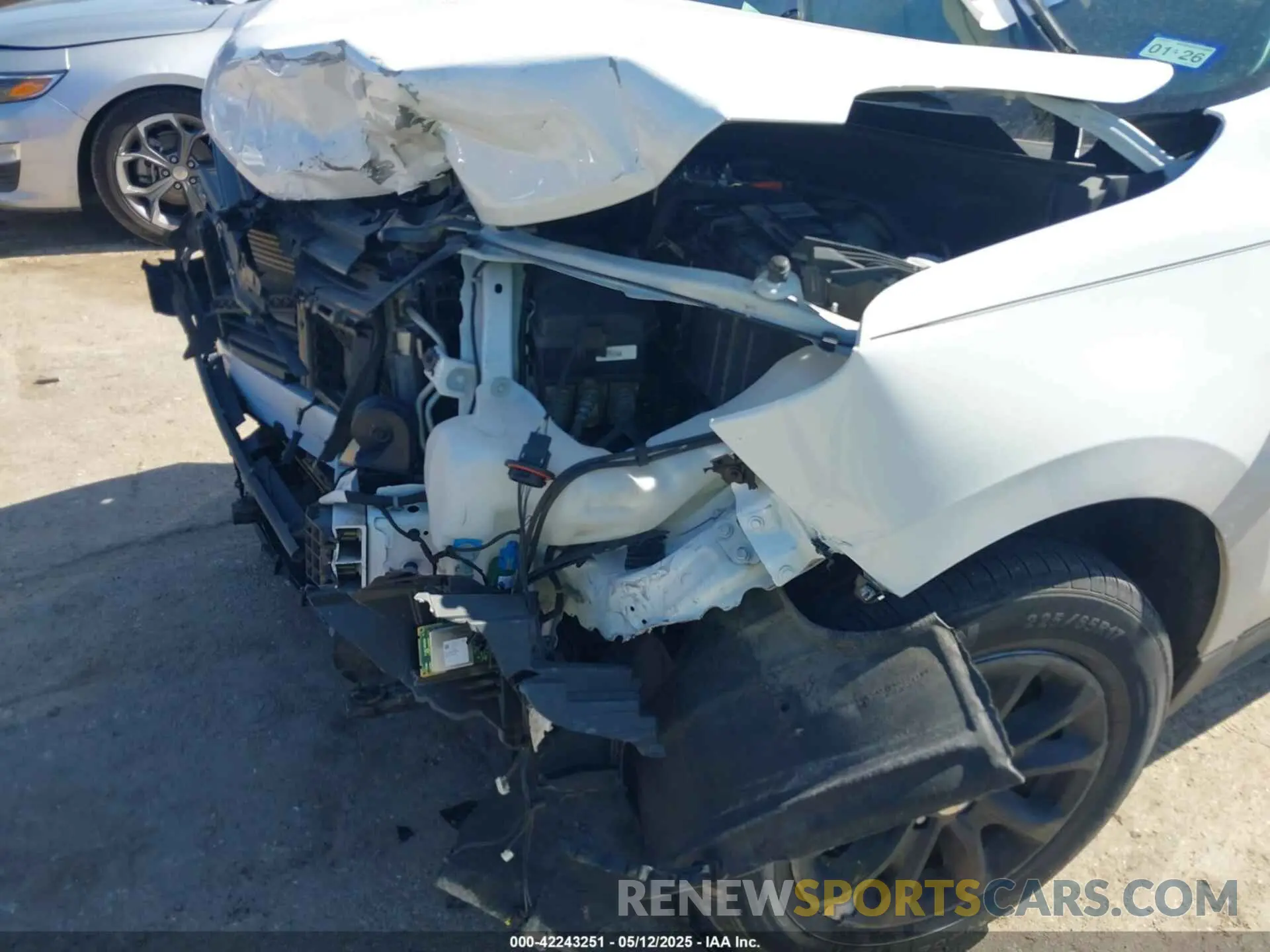 6 Photograph of a damaged car 3GNAXHEV9LS672517 CHEVROLET EQUINOX 2020