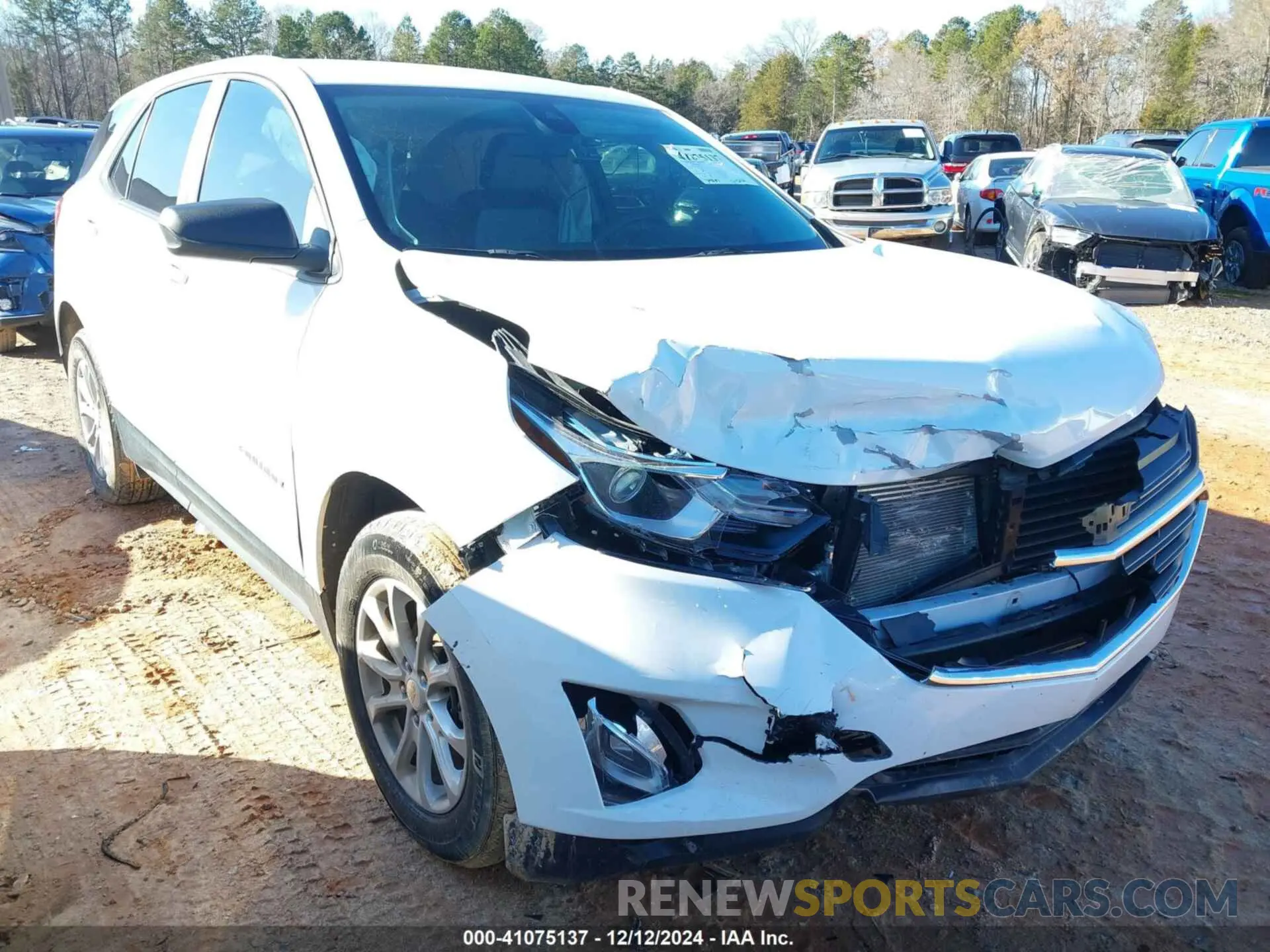 1 Фотография поврежденного автомобиля 3GNAXHEV9LS677829 CHEVROLET EQUINOX 2020