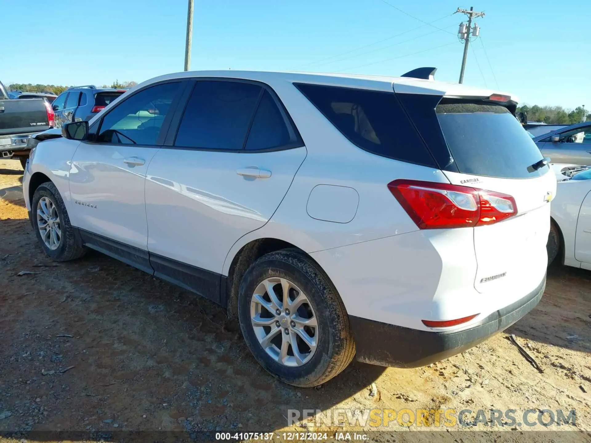 3 Фотография поврежденного автомобиля 3GNAXHEV9LS677829 CHEVROLET EQUINOX 2020