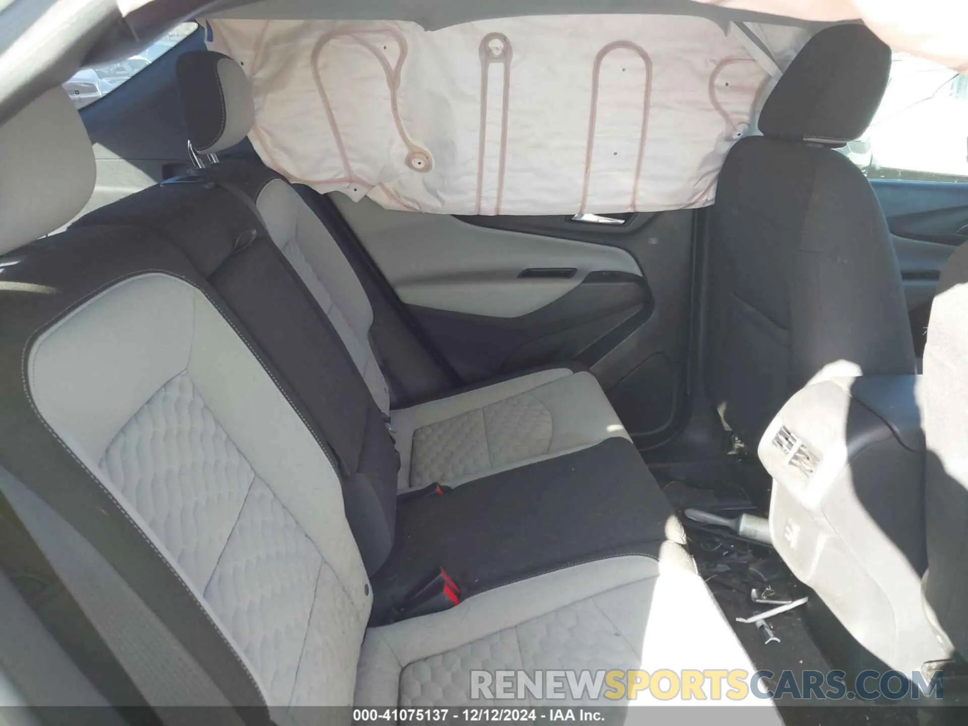 8 Фотография поврежденного автомобиля 3GNAXHEV9LS677829 CHEVROLET EQUINOX 2020