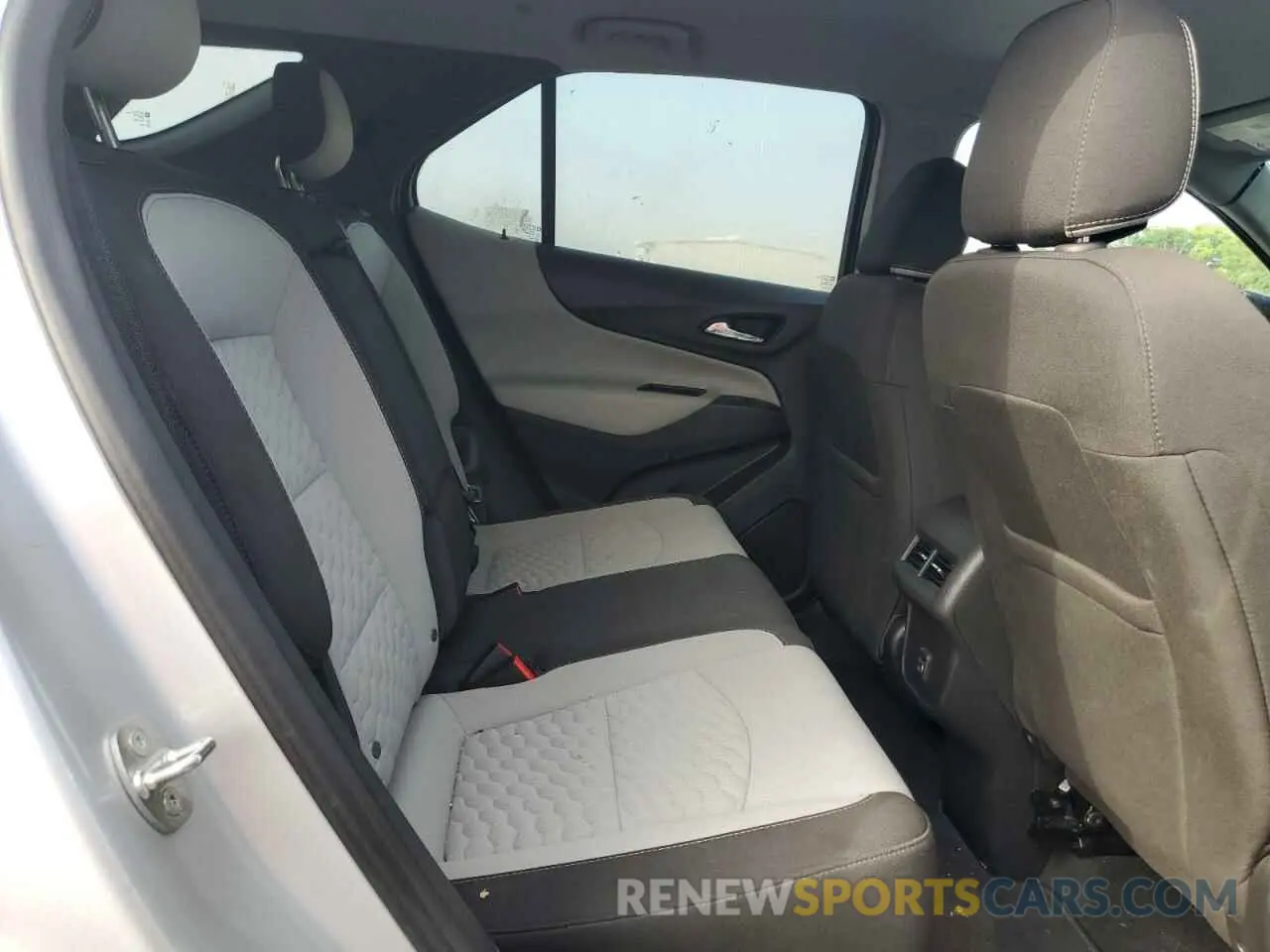 11 Photograph of a damaged car 3GNAXHEV9LS703314 CHEVROLET EQUINOX 2020