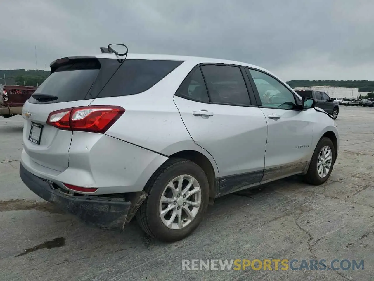 3 Фотография поврежденного автомобиля 3GNAXHEVXLS502523 CHEVROLET EQUINOX 2020