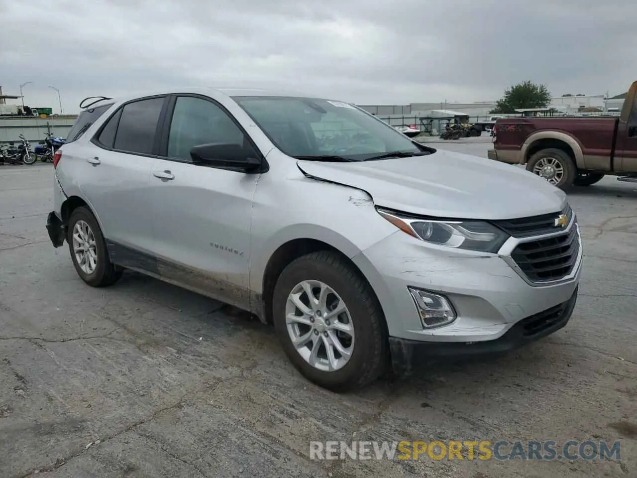 4 Фотография поврежденного автомобиля 3GNAXHEVXLS502523 CHEVROLET EQUINOX 2020