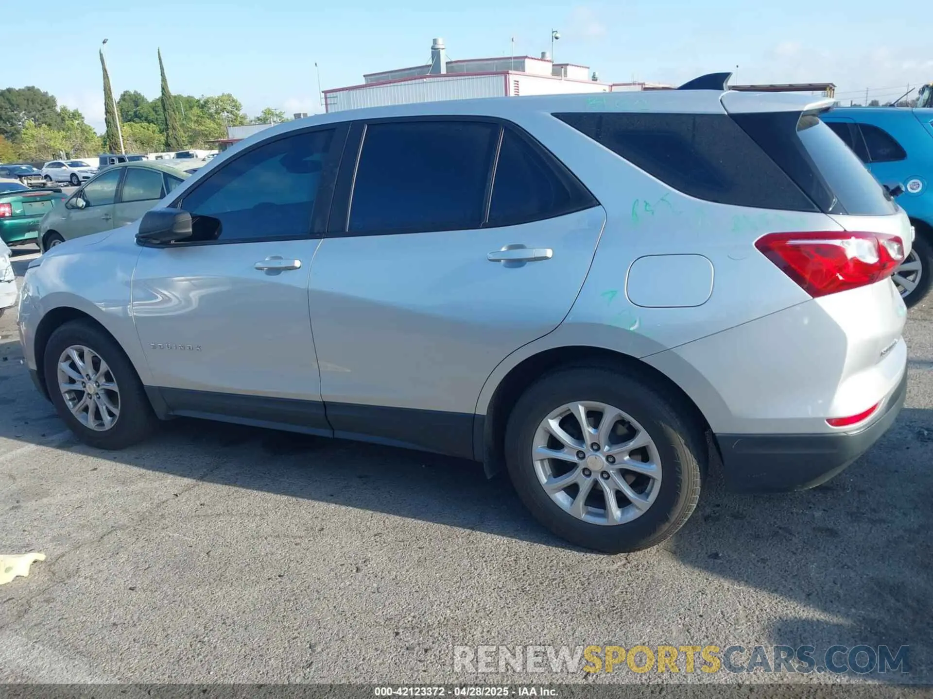 14 Photograph of a damaged car 3GNAXHEVXLS518026 CHEVROLET EQUINOX 2020