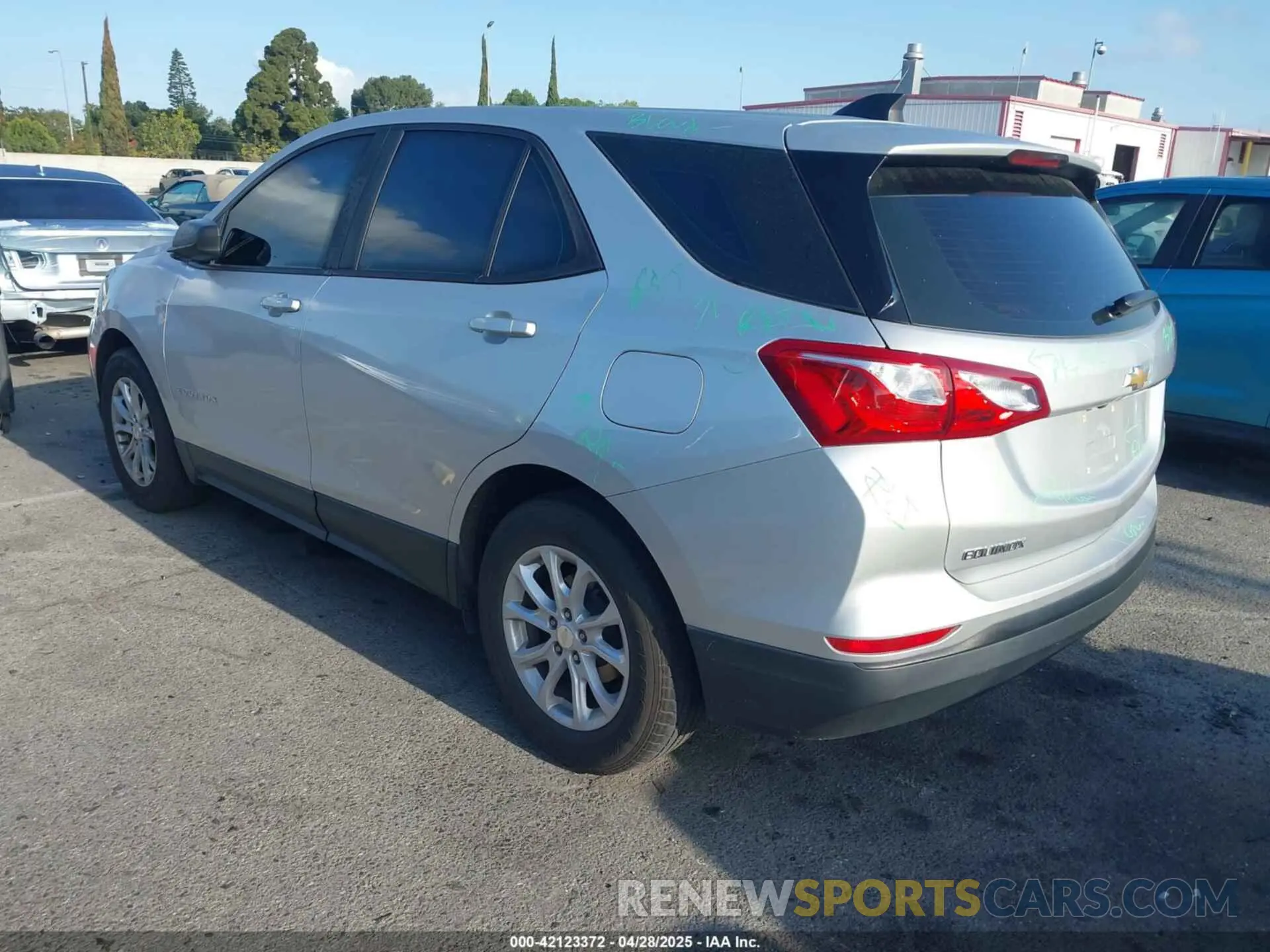 3 Photograph of a damaged car 3GNAXHEVXLS518026 CHEVROLET EQUINOX 2020