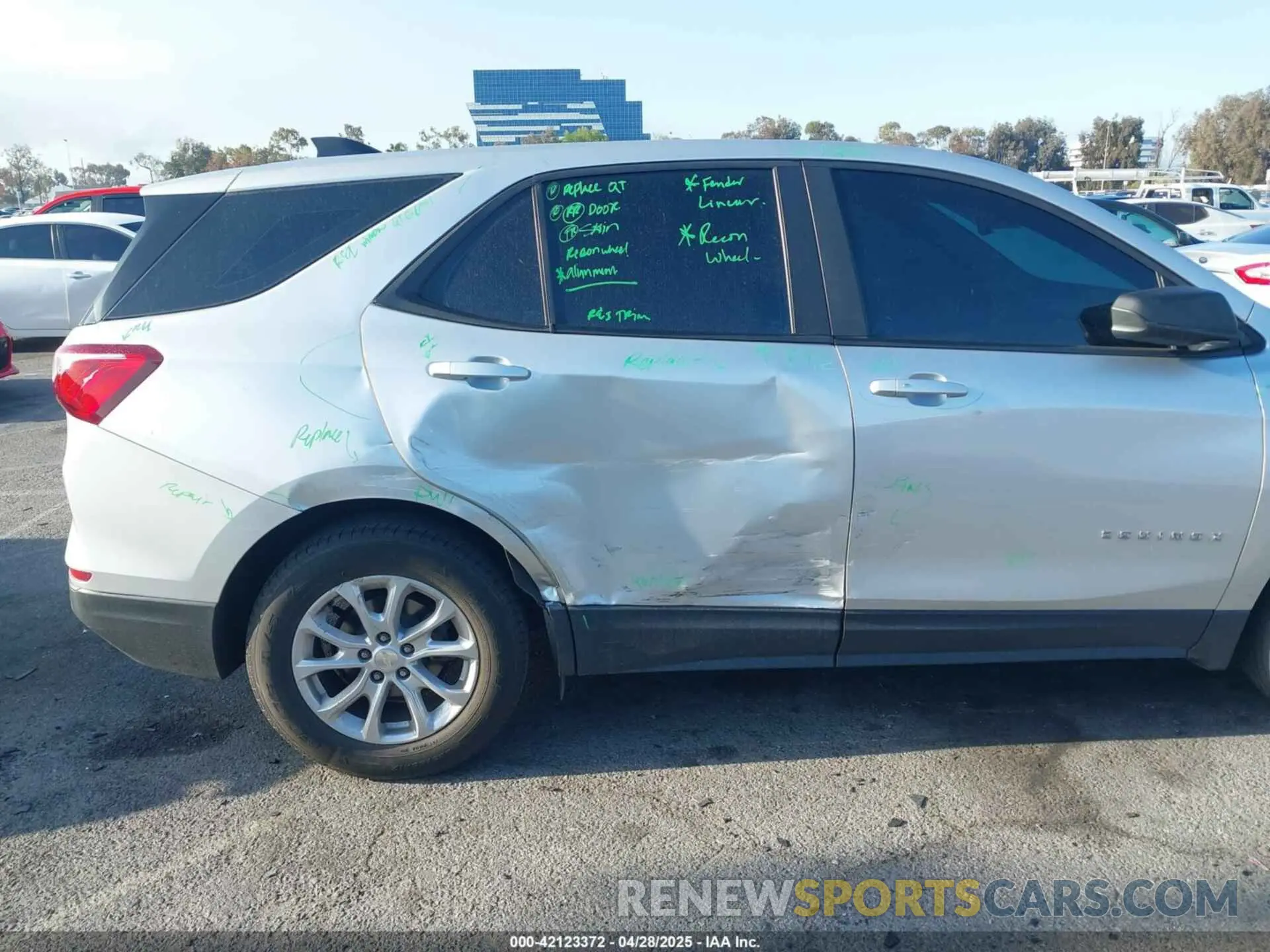 6 Photograph of a damaged car 3GNAXHEVXLS518026 CHEVROLET EQUINOX 2020