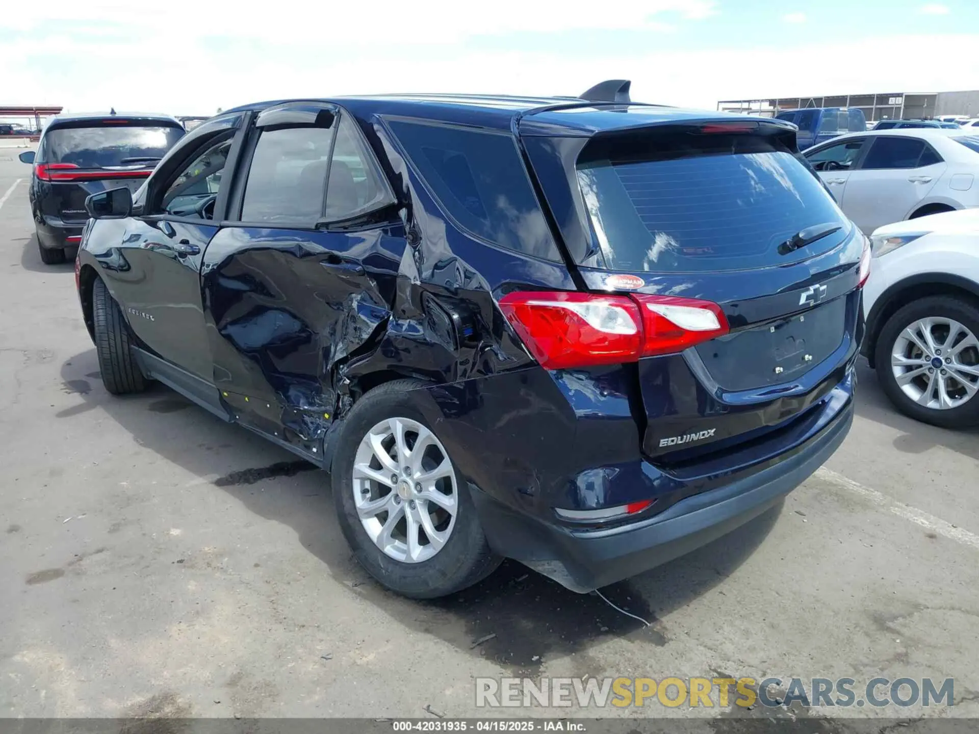 3 Фотография поврежденного автомобиля 3GNAXHEVXLS596886 CHEVROLET EQUINOX 2020