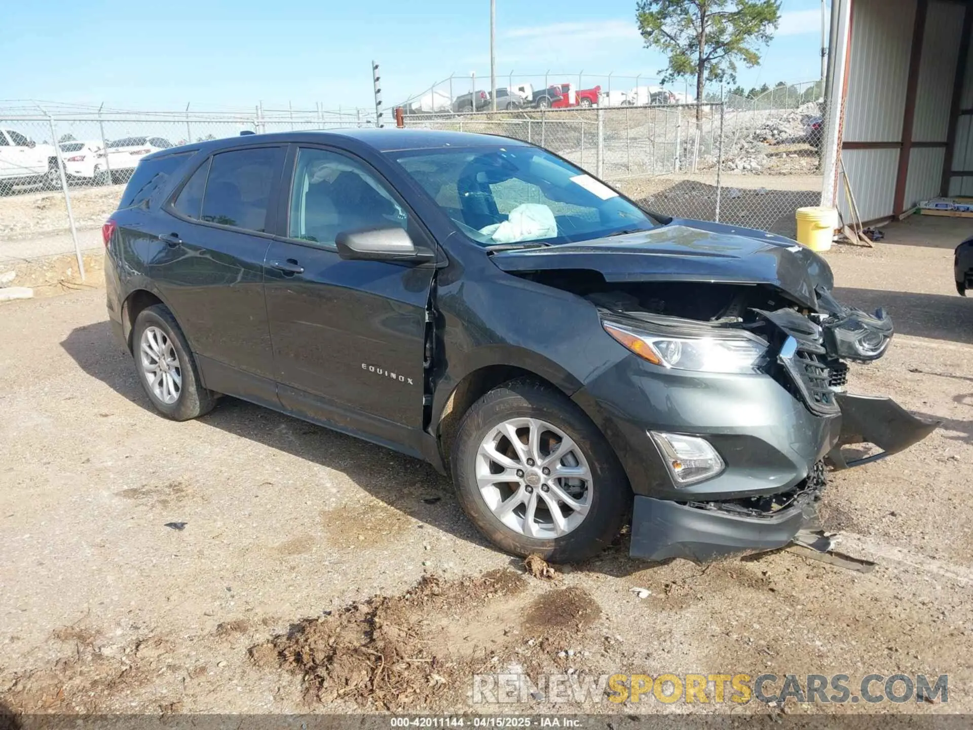 1 Фотография поврежденного автомобиля 3GNAXHEVXLS597357 CHEVROLET EQUINOX 2020