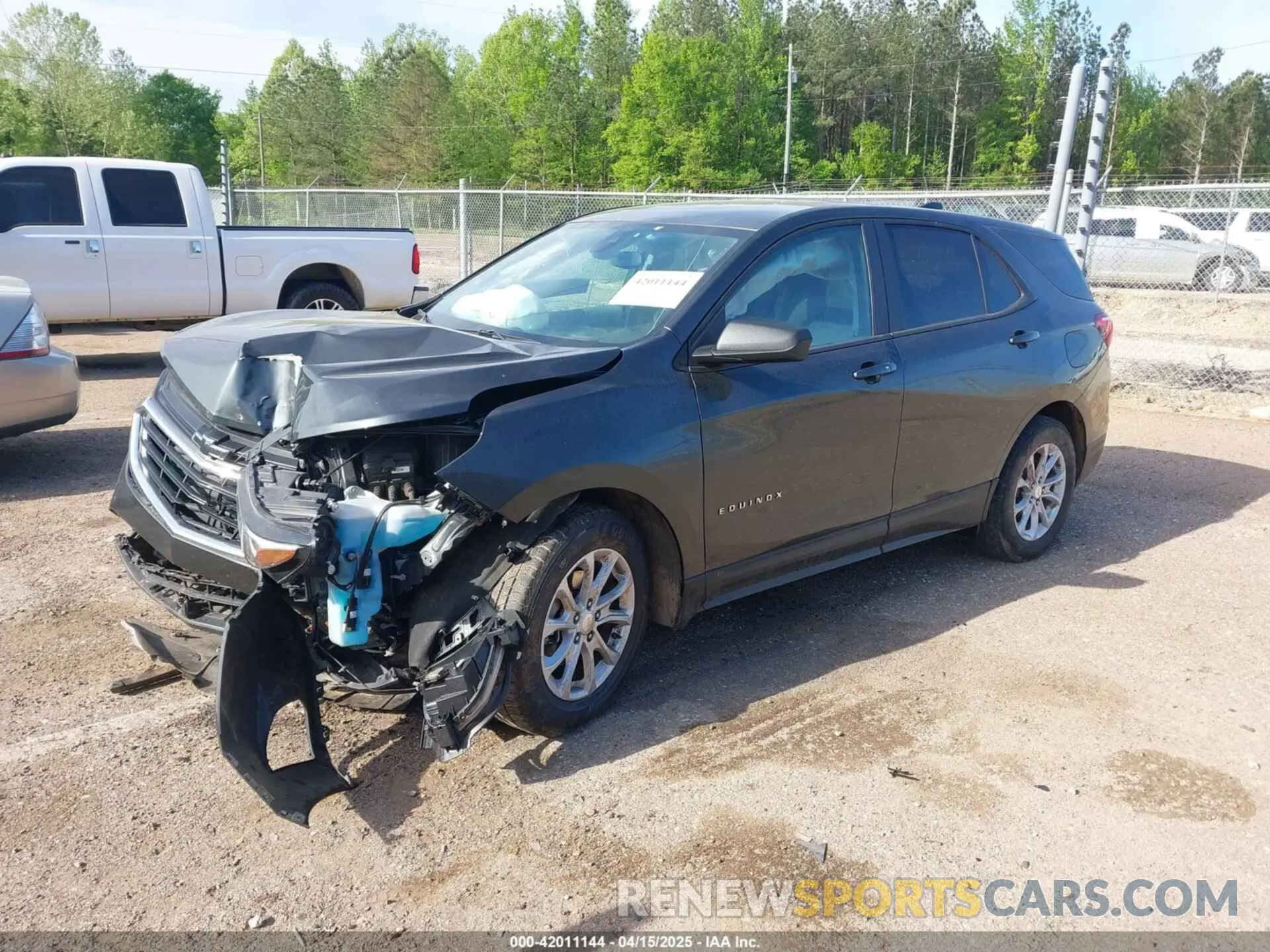 2 Фотография поврежденного автомобиля 3GNAXHEVXLS597357 CHEVROLET EQUINOX 2020