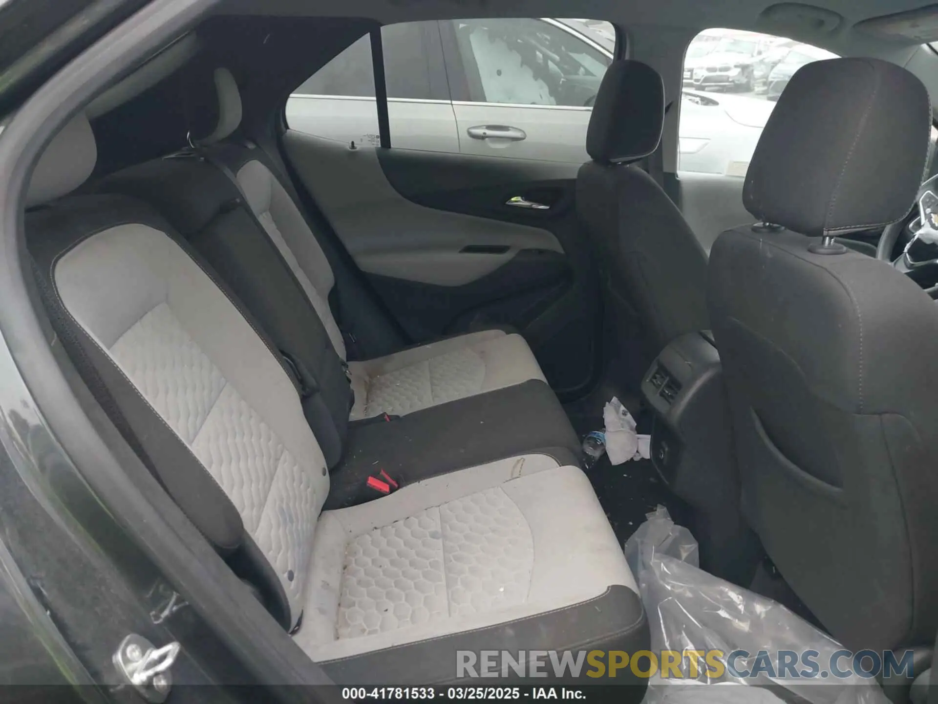 8 Фотография поврежденного автомобиля 3GNAXHEVXLS634441 CHEVROLET EQUINOX 2020