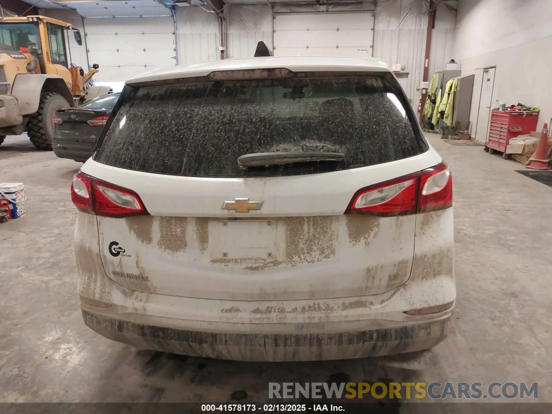 17 Photograph of a damaged car 3GNAXJEV0LS653264 CHEVROLET EQUINOX 2020