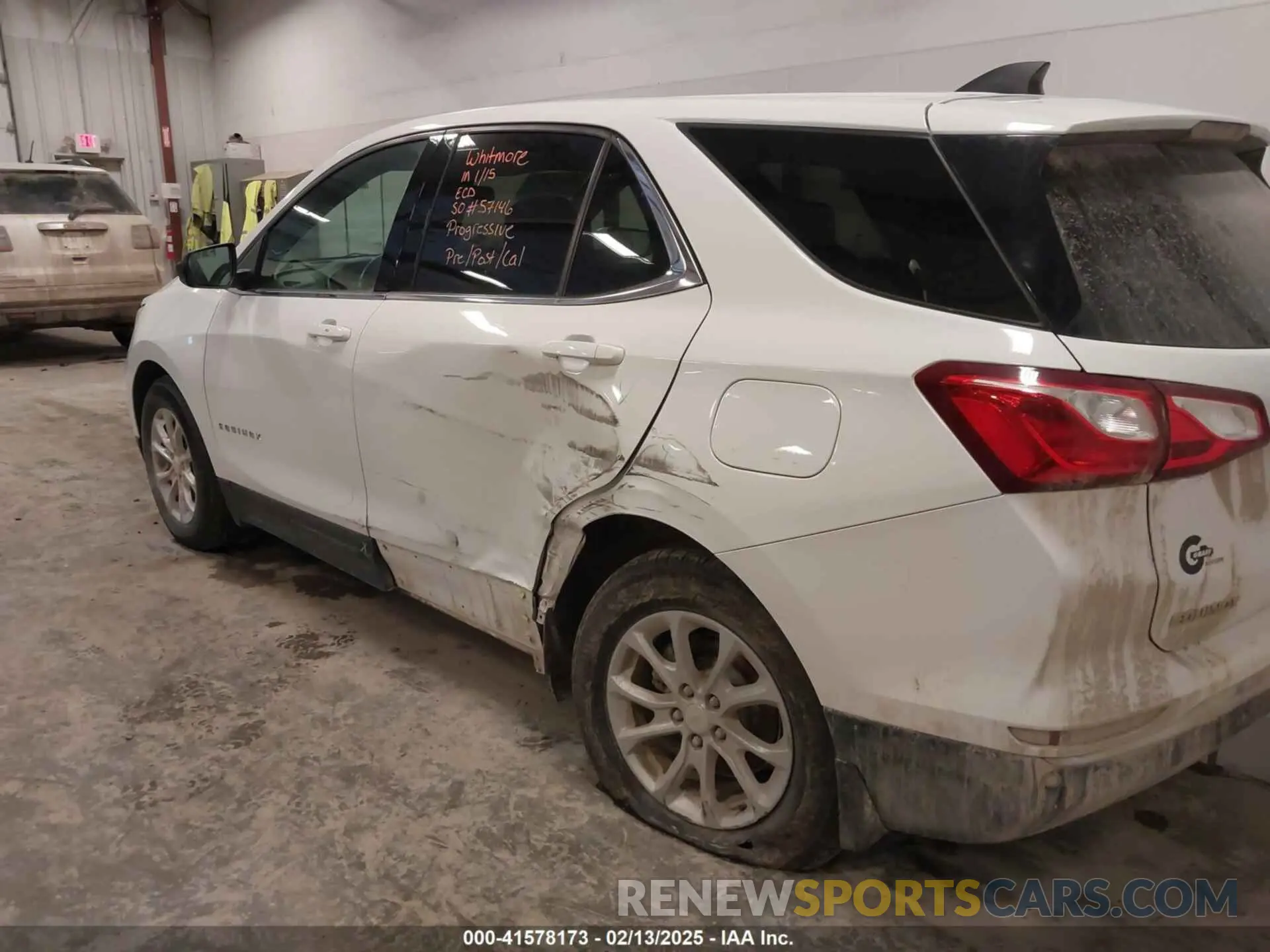 18 Photograph of a damaged car 3GNAXJEV0LS653264 CHEVROLET EQUINOX 2020