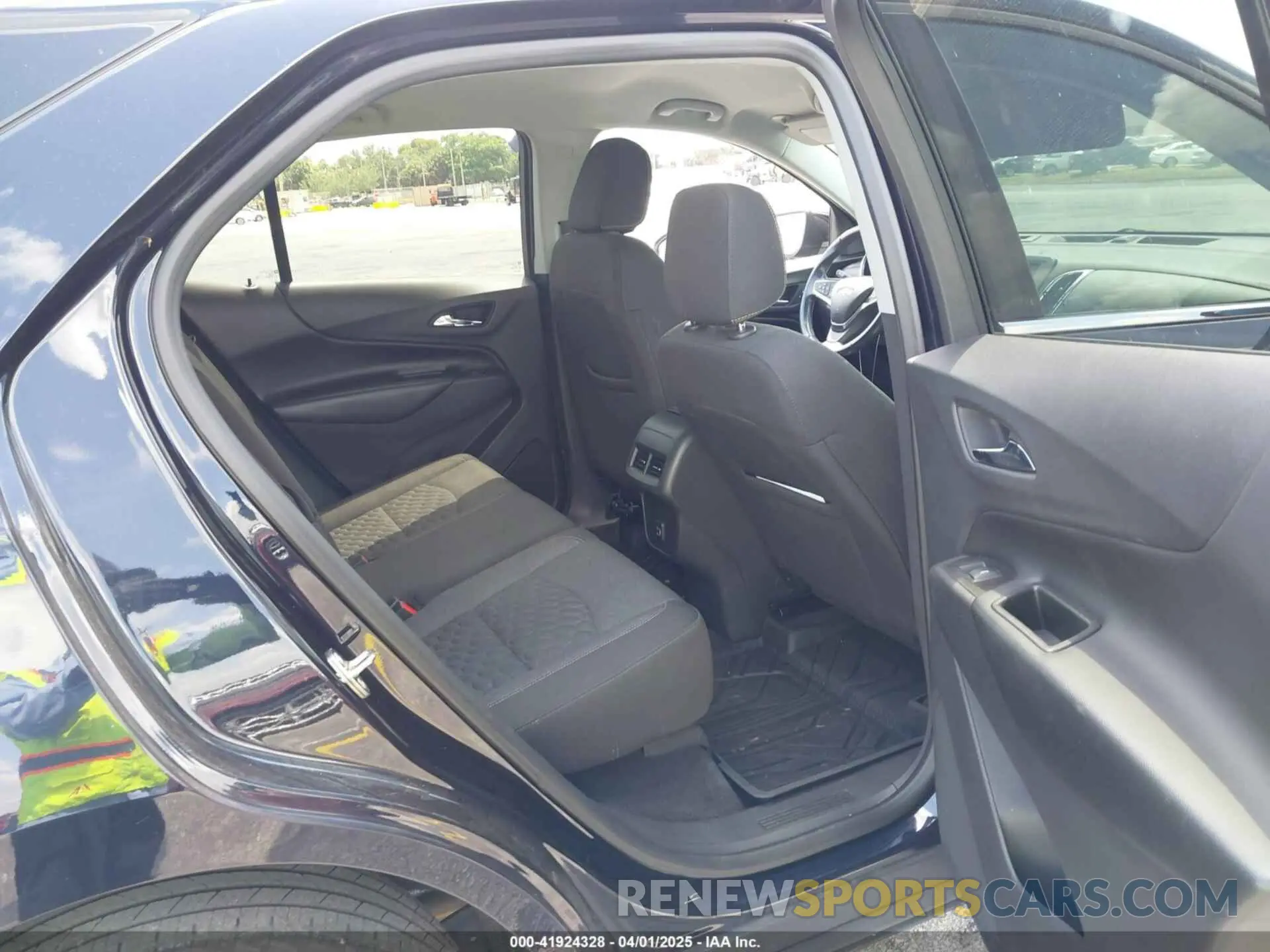 8 Фотография поврежденного автомобиля 3GNAXJEV5LS592266 CHEVROLET EQUINOX 2020