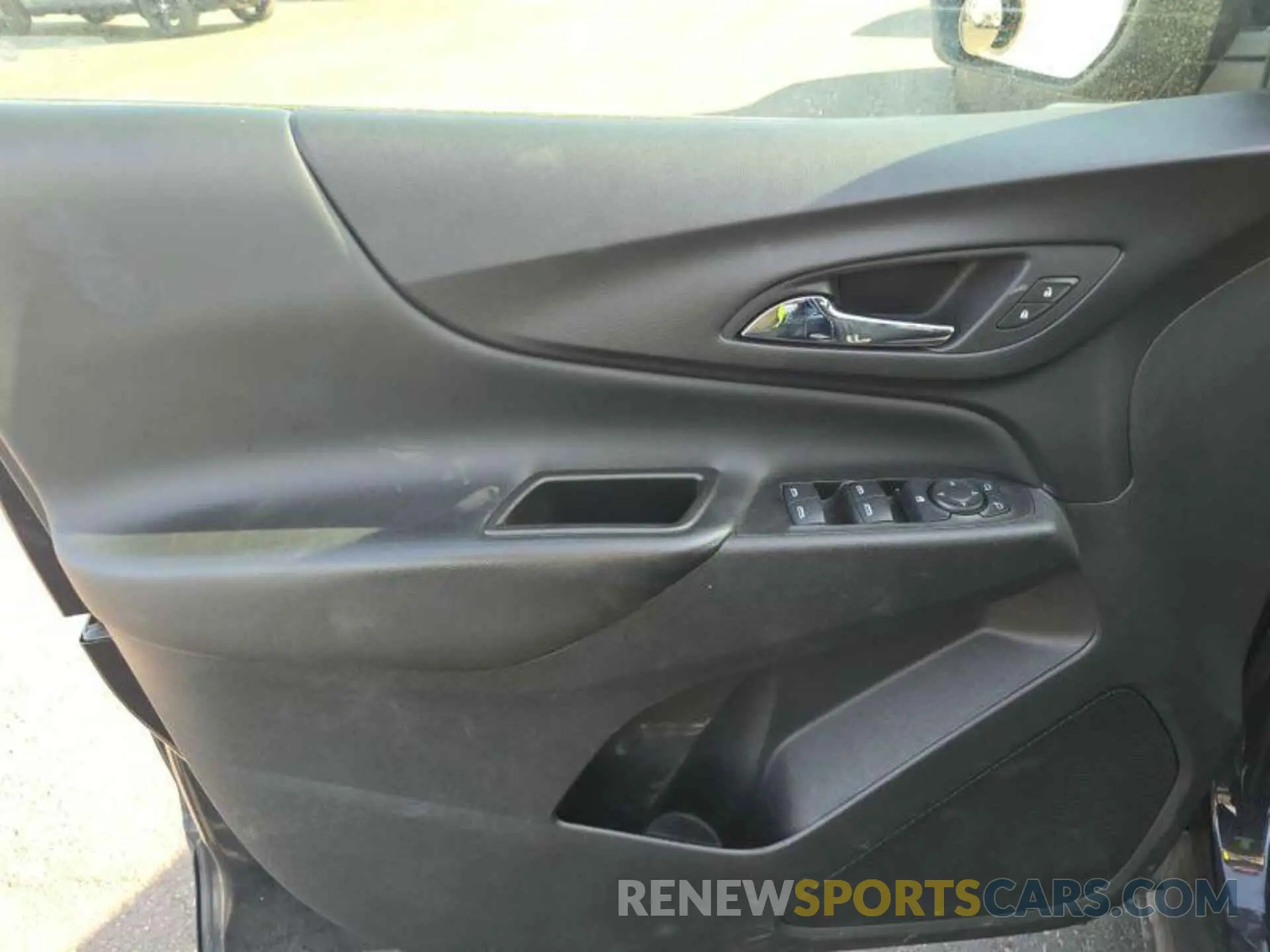 16 Photograph of a damaged car 3GNAXJEV5LS729416 CHEVROLET EQUINOX 2020