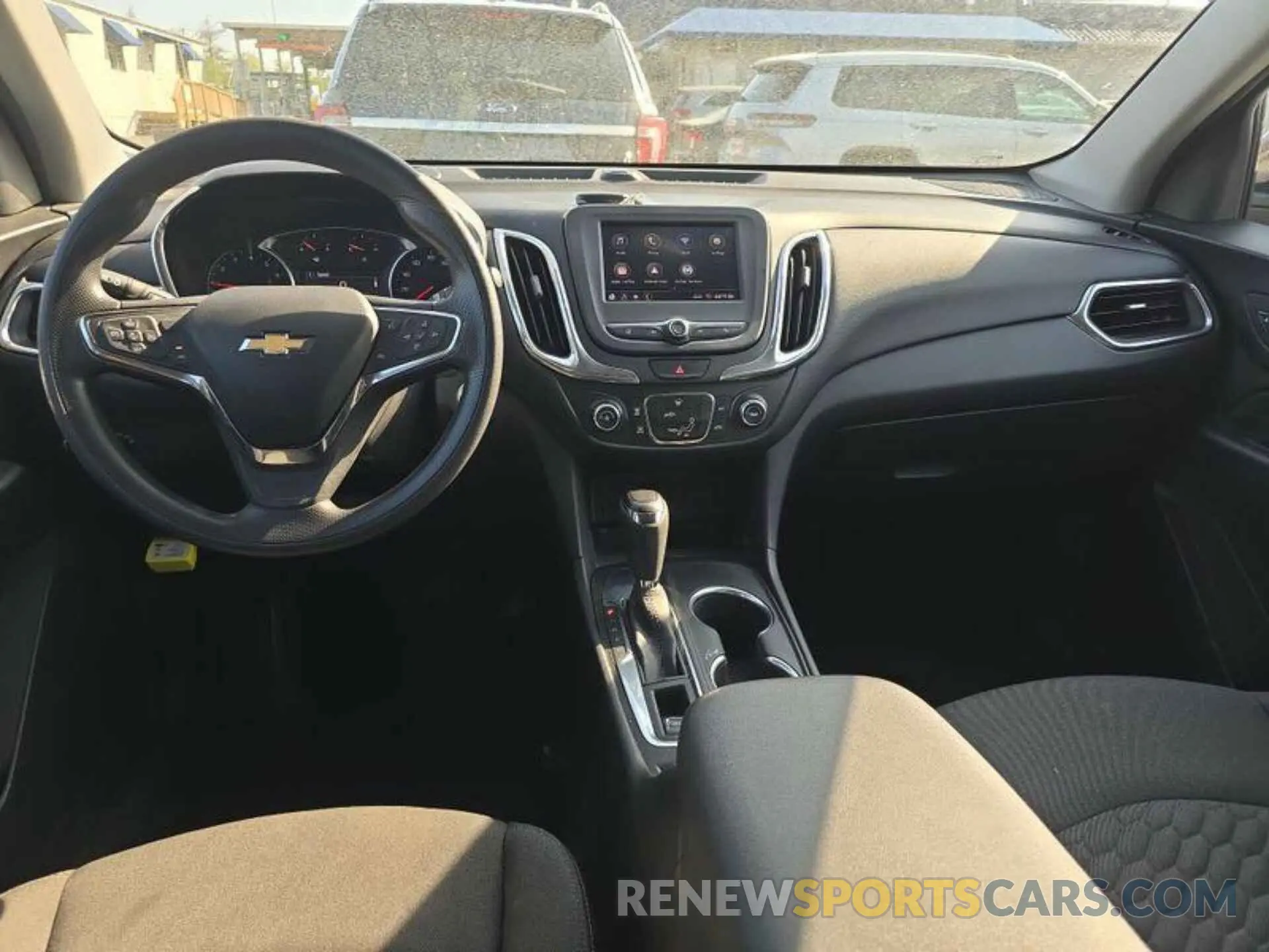 17 Photograph of a damaged car 3GNAXJEV5LS729416 CHEVROLET EQUINOX 2020