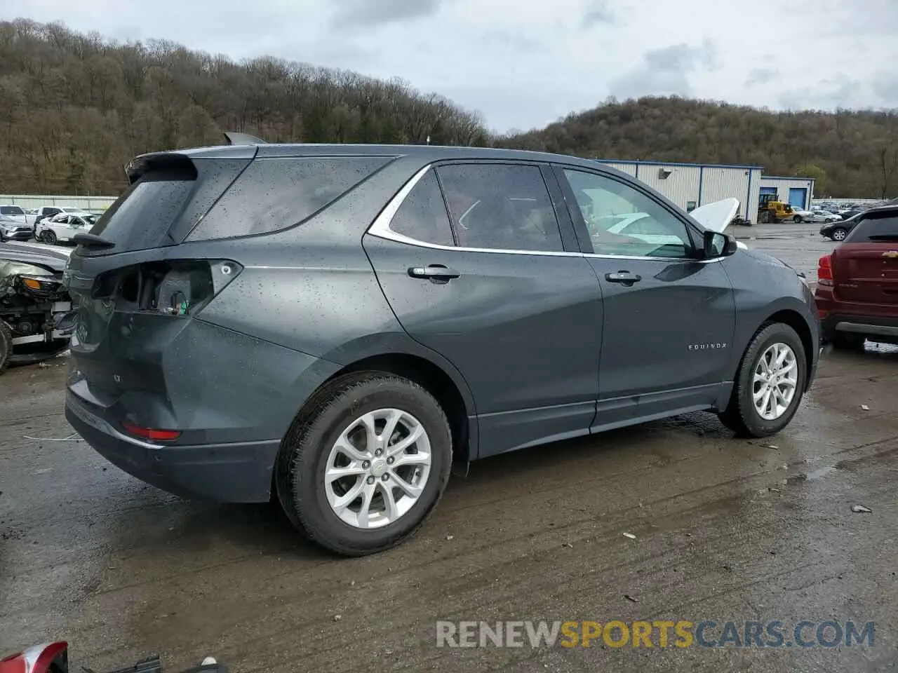 3 Photograph of a damaged car 3GNAXJEV6LS589330 CHEVROLET EQUINOX 2020