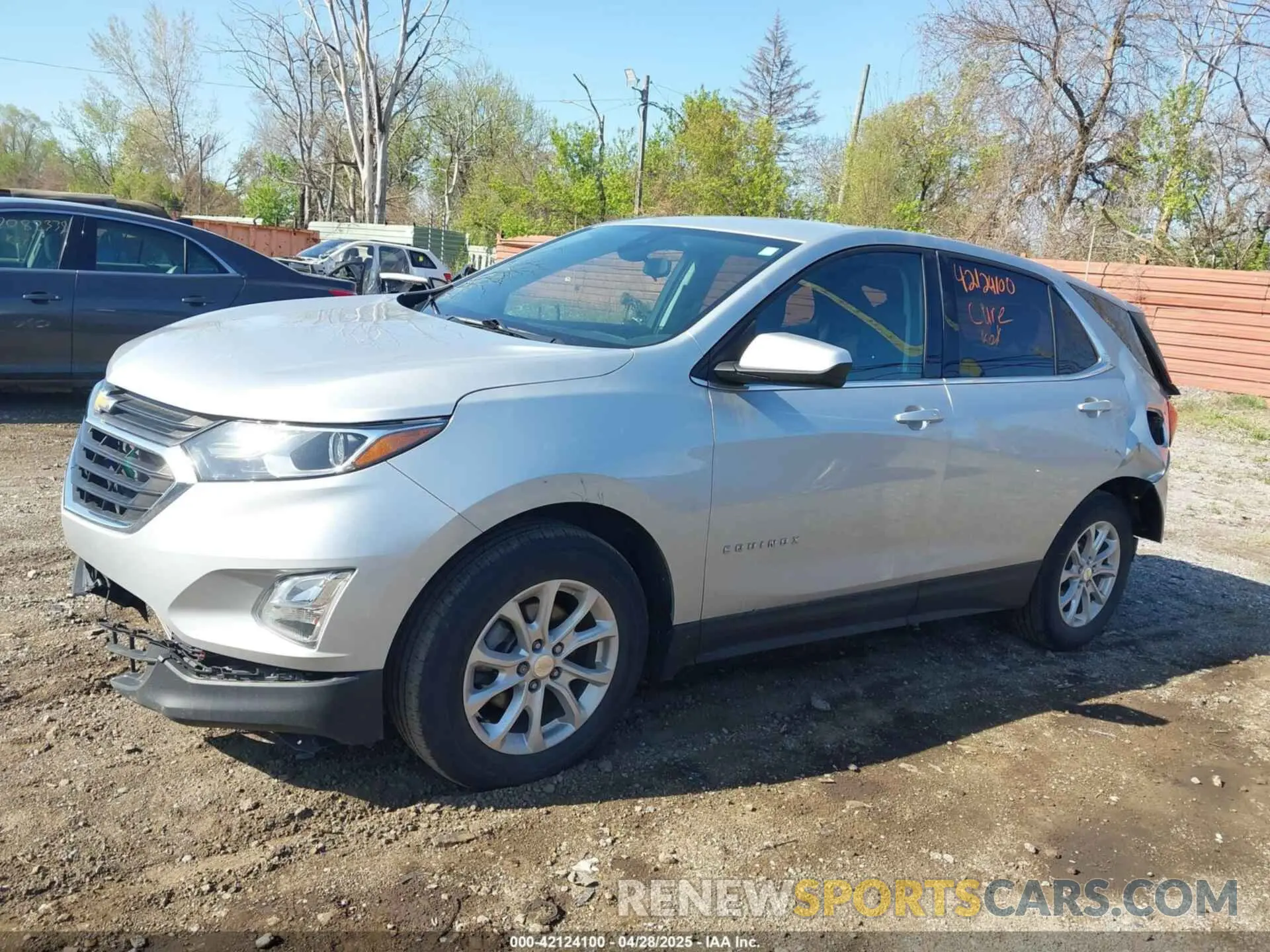 2 Photograph of a damaged car 3GNAXJEV8LL287144 CHEVROLET EQUINOX 2020