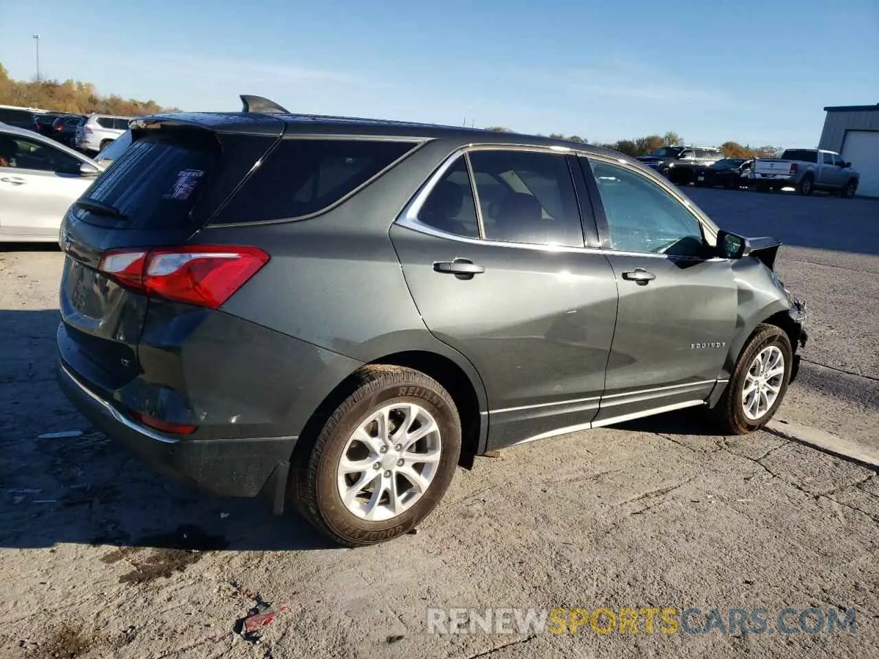 3 Photograph of a damaged car 3GNAXJEV8LS670605 CHEVROLET EQUINOX 2020