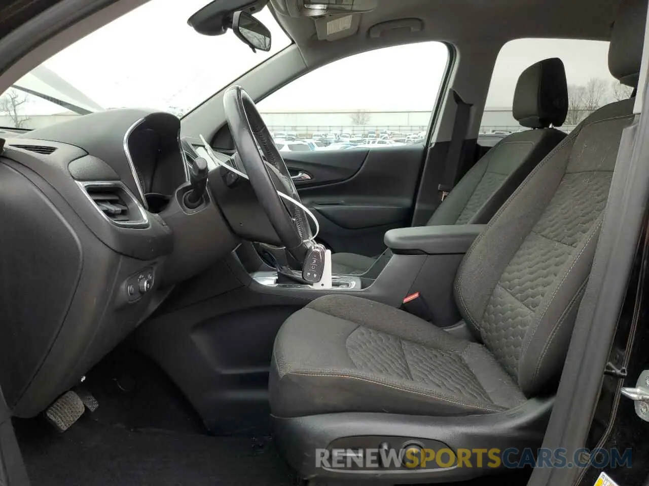 7 Photograph of a damaged car 3GNAXJEV9LL314108 CHEVROLET EQUINOX 2020