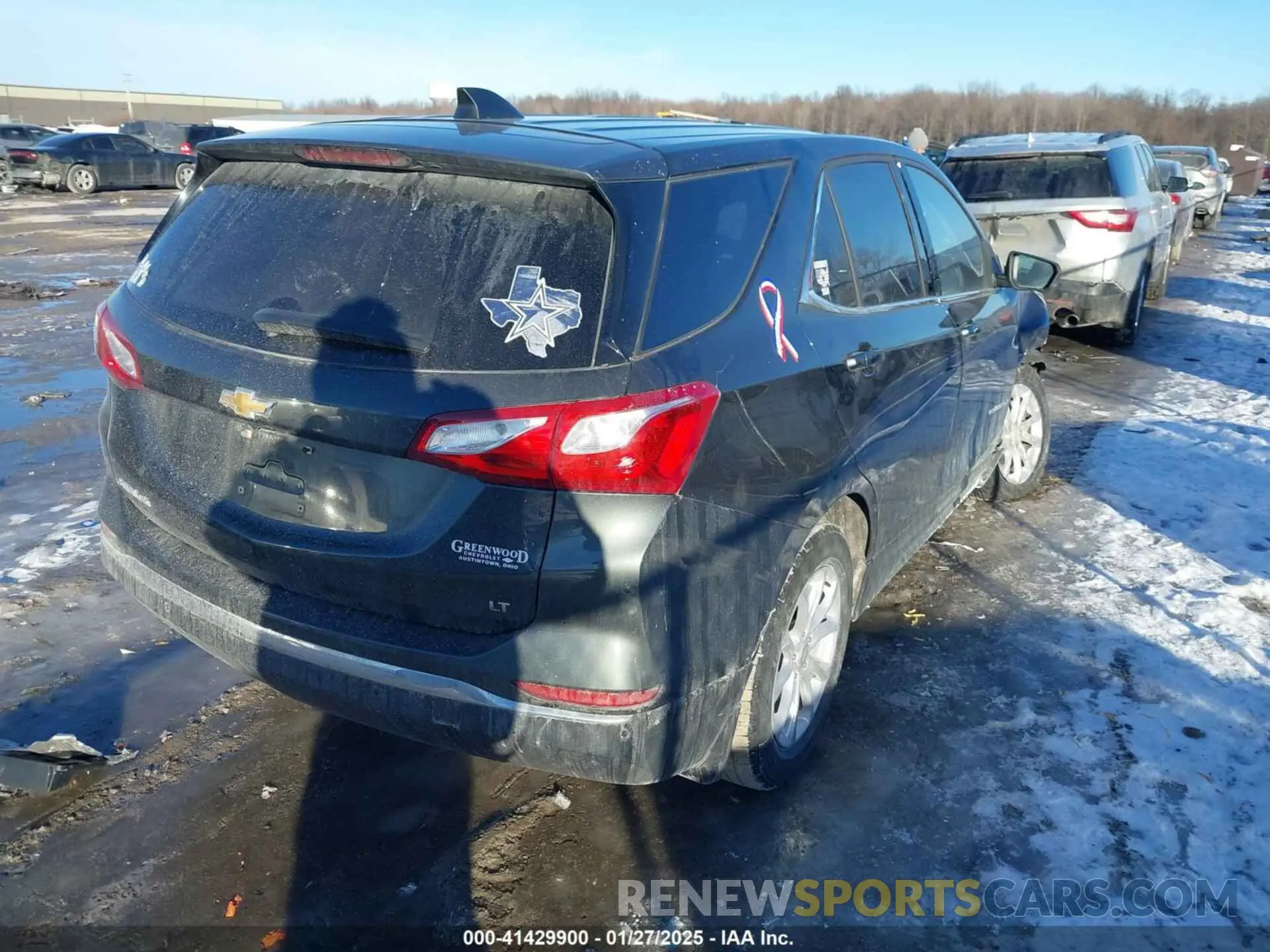 4 Фотография поврежденного автомобиля 3GNAXJEV9LS512452 CHEVROLET EQUINOX 2020