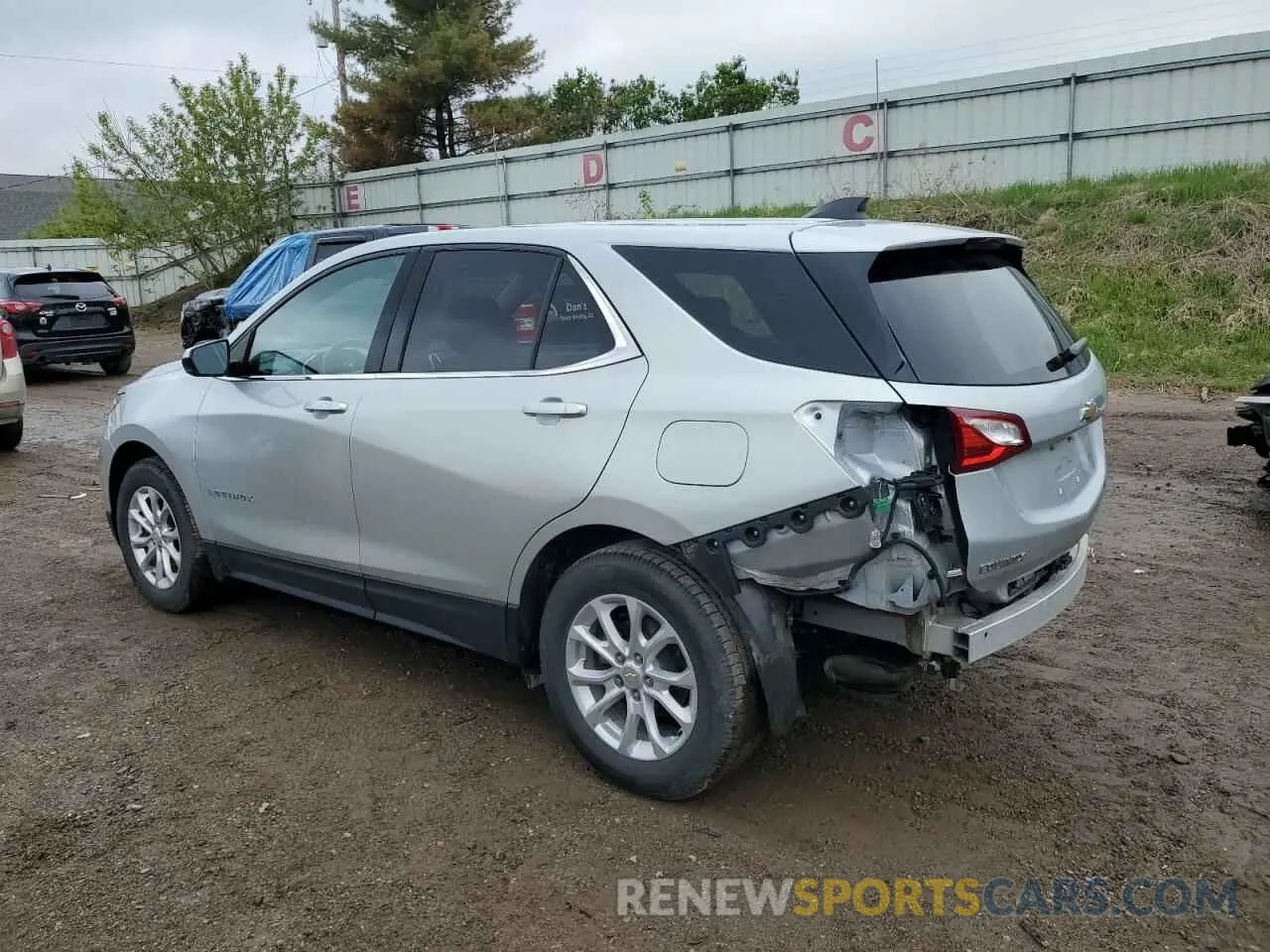 2 Photograph of a damaged car 3GNAXJEVXLL283984 CHEVROLET EQUINOX 2020