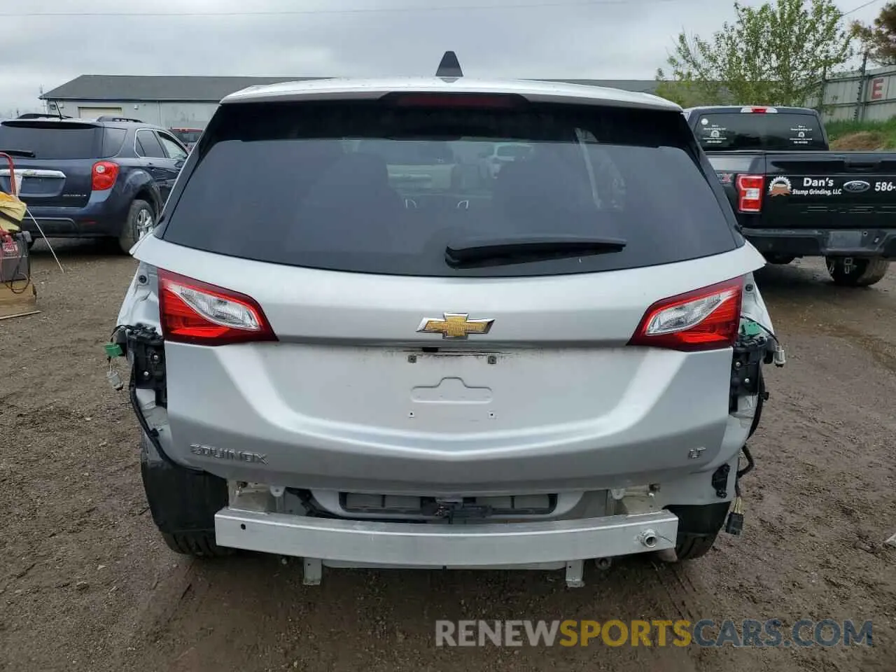 6 Photograph of a damaged car 3GNAXJEVXLL283984 CHEVROLET EQUINOX 2020