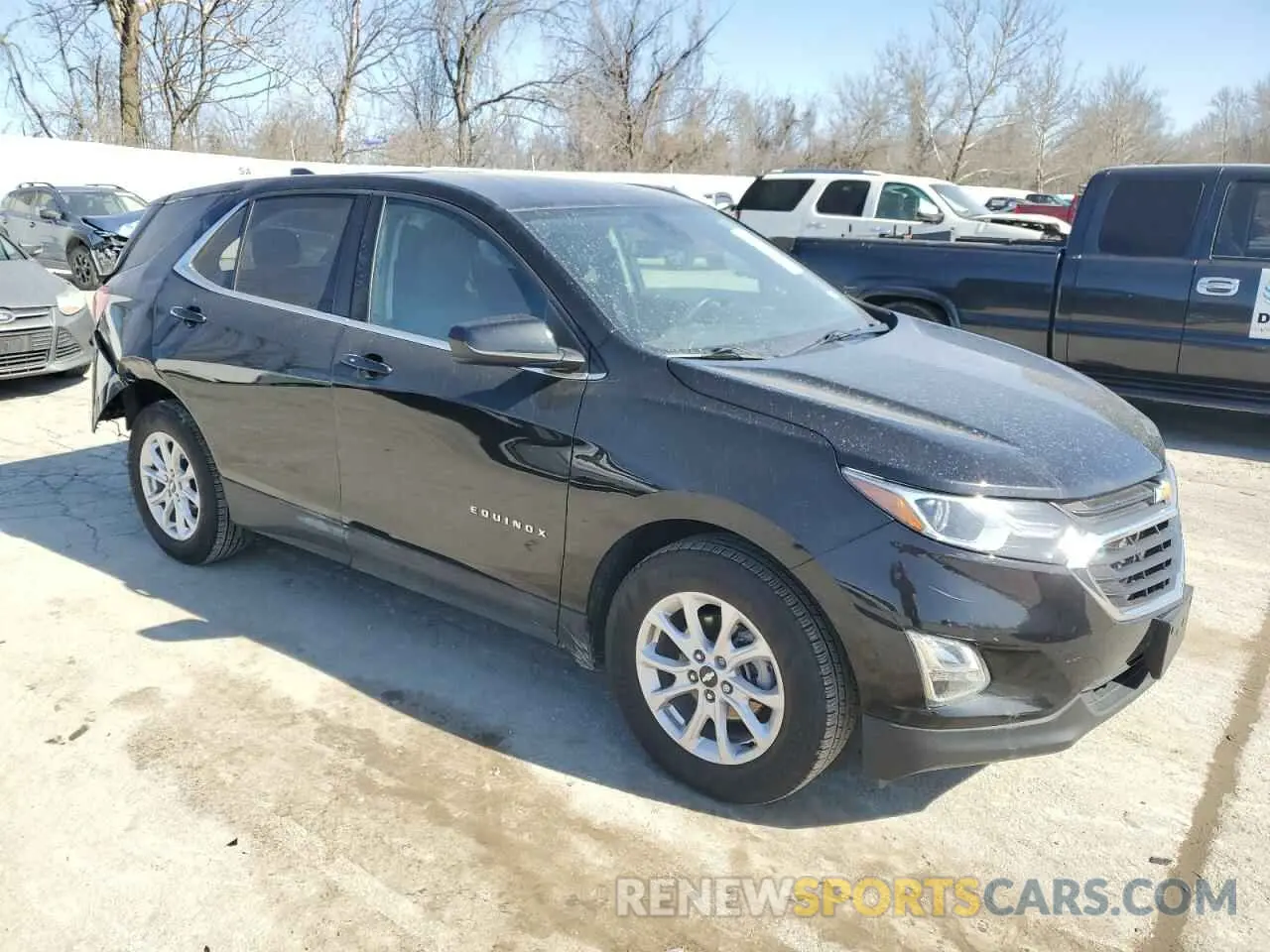 4 Photograph of a damaged car 3GNAXJEVXLL312674 CHEVROLET EQUINOX 2020