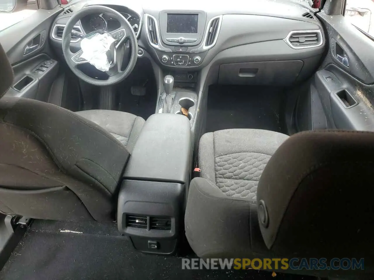8 Photograph of a damaged car 3GNAXJEVXLS514940 CHEVROLET EQUINOX 2020