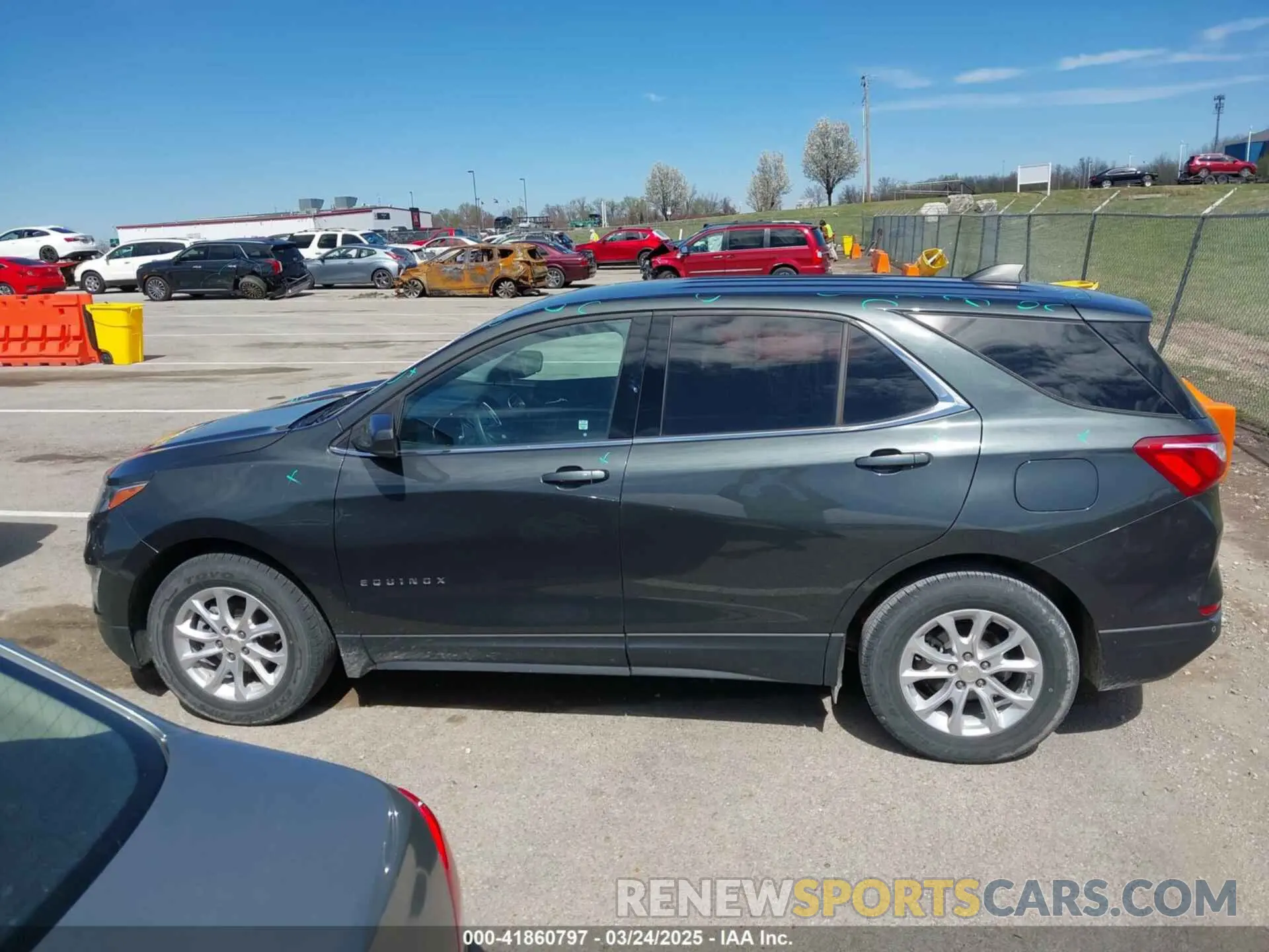 14 Фотография поврежденного автомобиля 3GNAXJEVXLS521368 CHEVROLET EQUINOX 2020