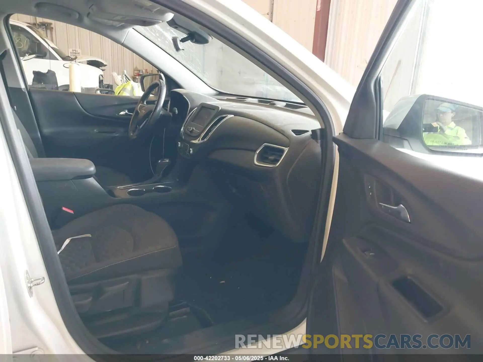 5 Фотография поврежденного автомобиля 3GNAXJEVXLS568688 CHEVROLET EQUINOX 2020