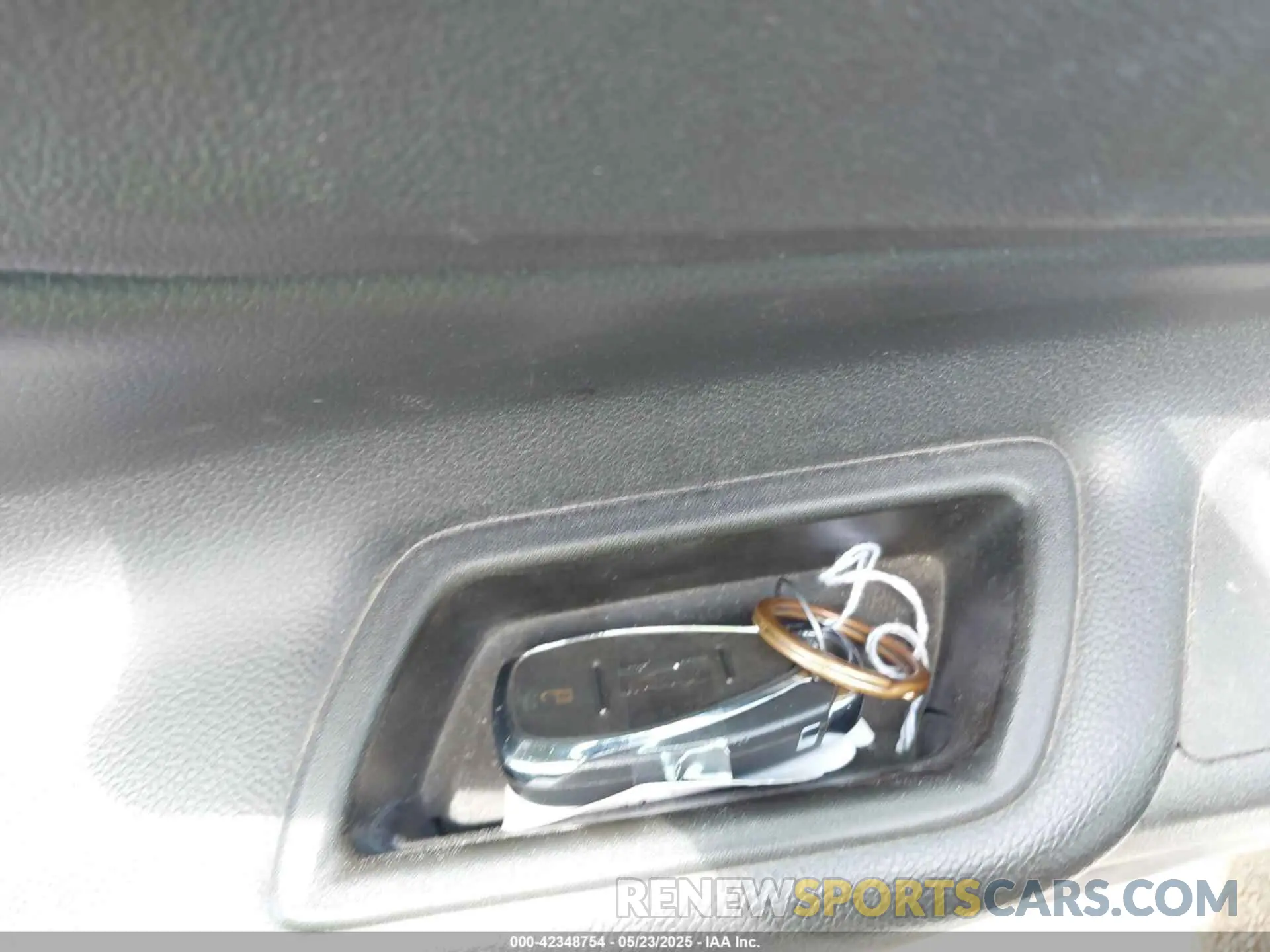 11 Photograph of a damaged car 3GNAXKEV0LL286219 CHEVROLET EQUINOX 2020