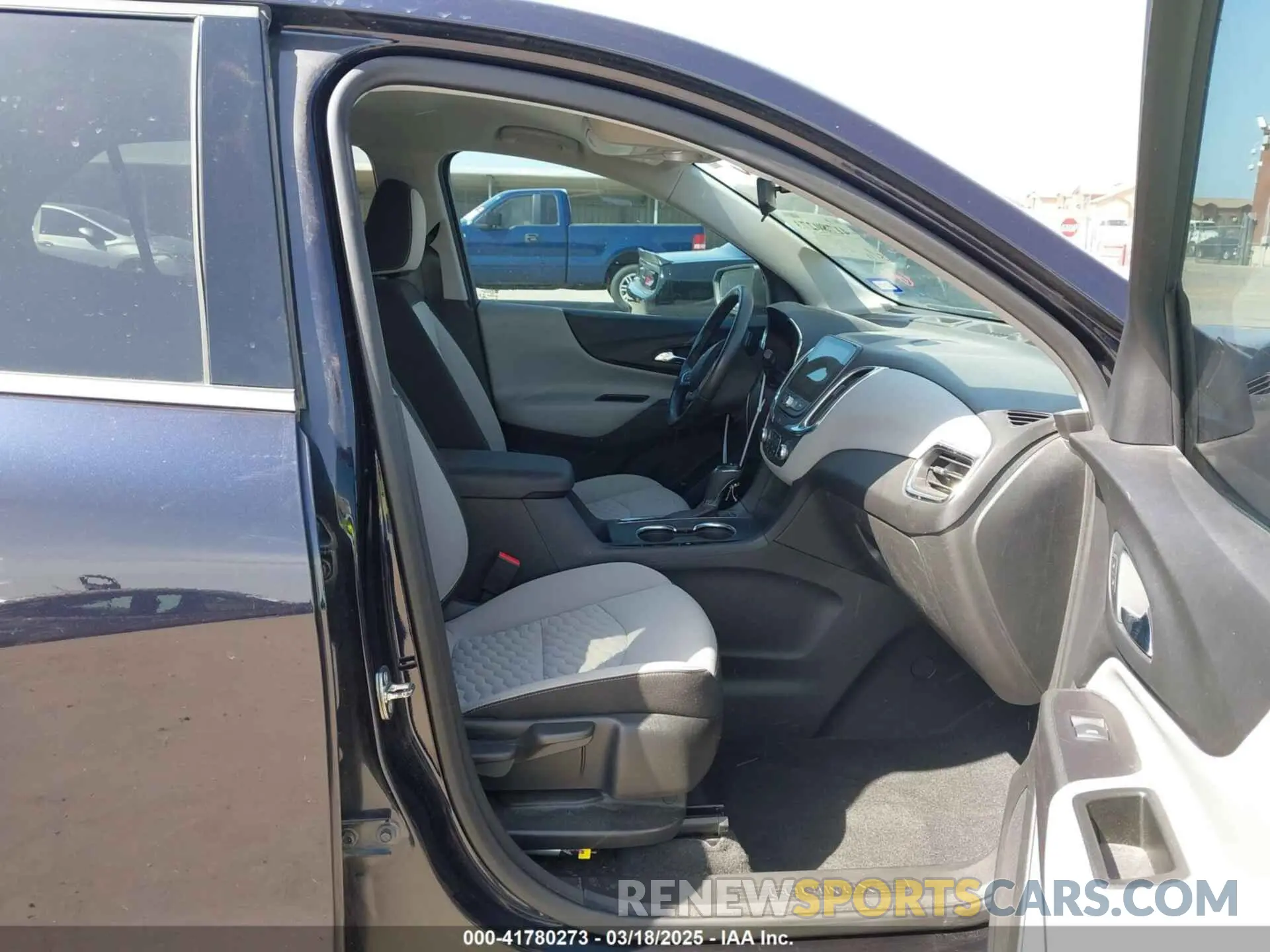 5 Фотография поврежденного автомобиля 3GNAXKEV0LS583500 CHEVROLET EQUINOX 2020
