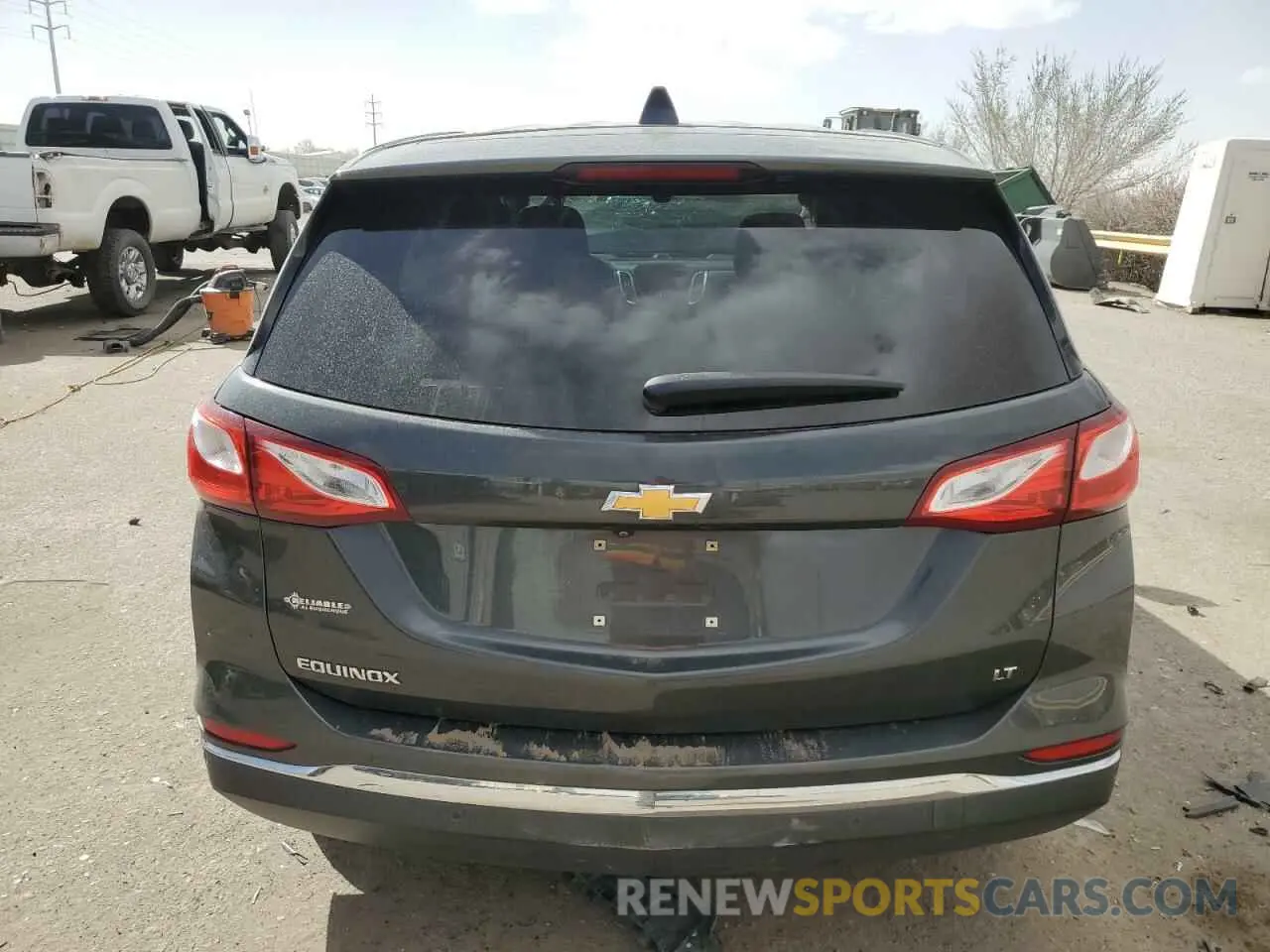 6 Фотография поврежденного автомобиля 3GNAXKEV0LS583867 CHEVROLET EQUINOX 2020