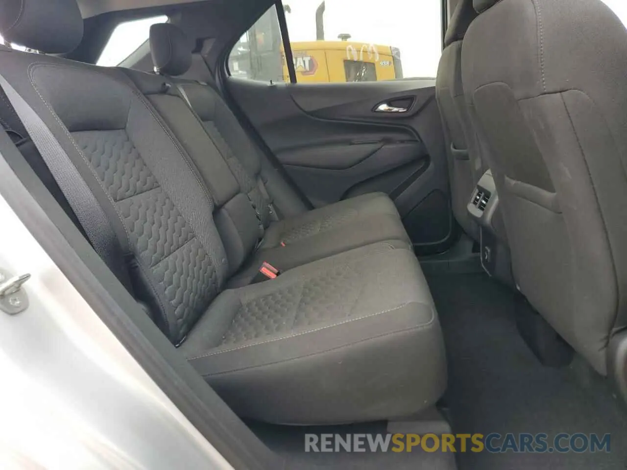 11 Photograph of a damaged car 3GNAXKEV0LS651505 CHEVROLET EQUINOX 2020