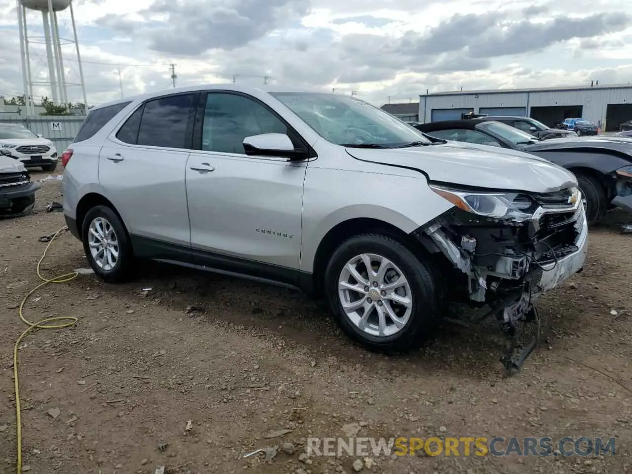 4 Photograph of a damaged car 3GNAXKEV0LS651505 CHEVROLET EQUINOX 2020