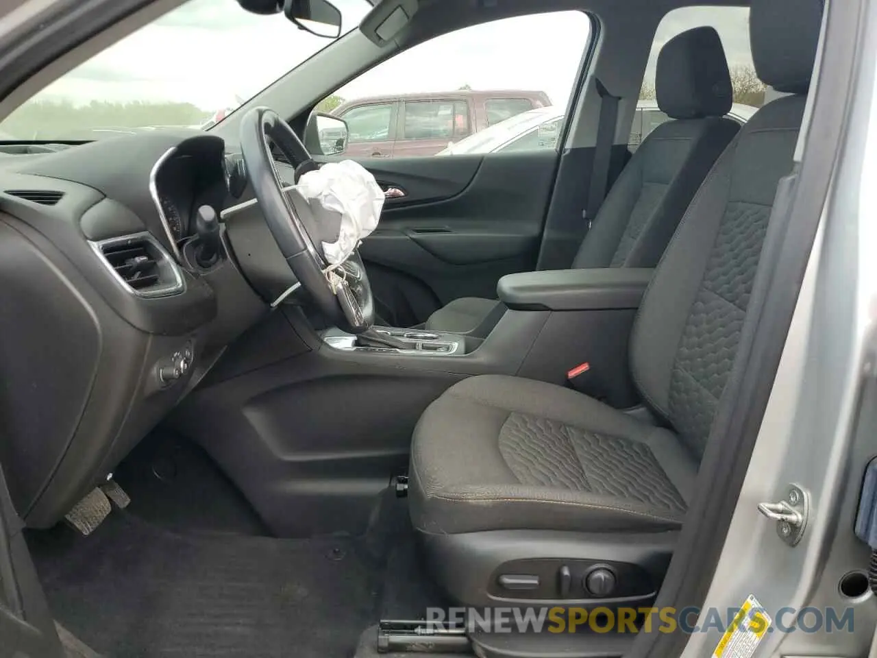 7 Photograph of a damaged car 3GNAXKEV0LS651505 CHEVROLET EQUINOX 2020