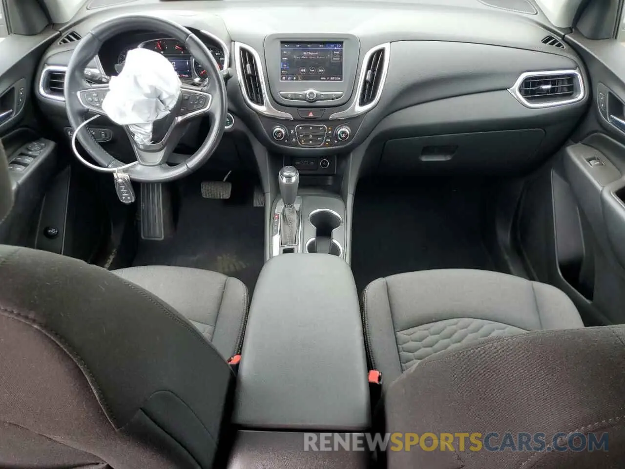8 Photograph of a damaged car 3GNAXKEV0LS651505 CHEVROLET EQUINOX 2020