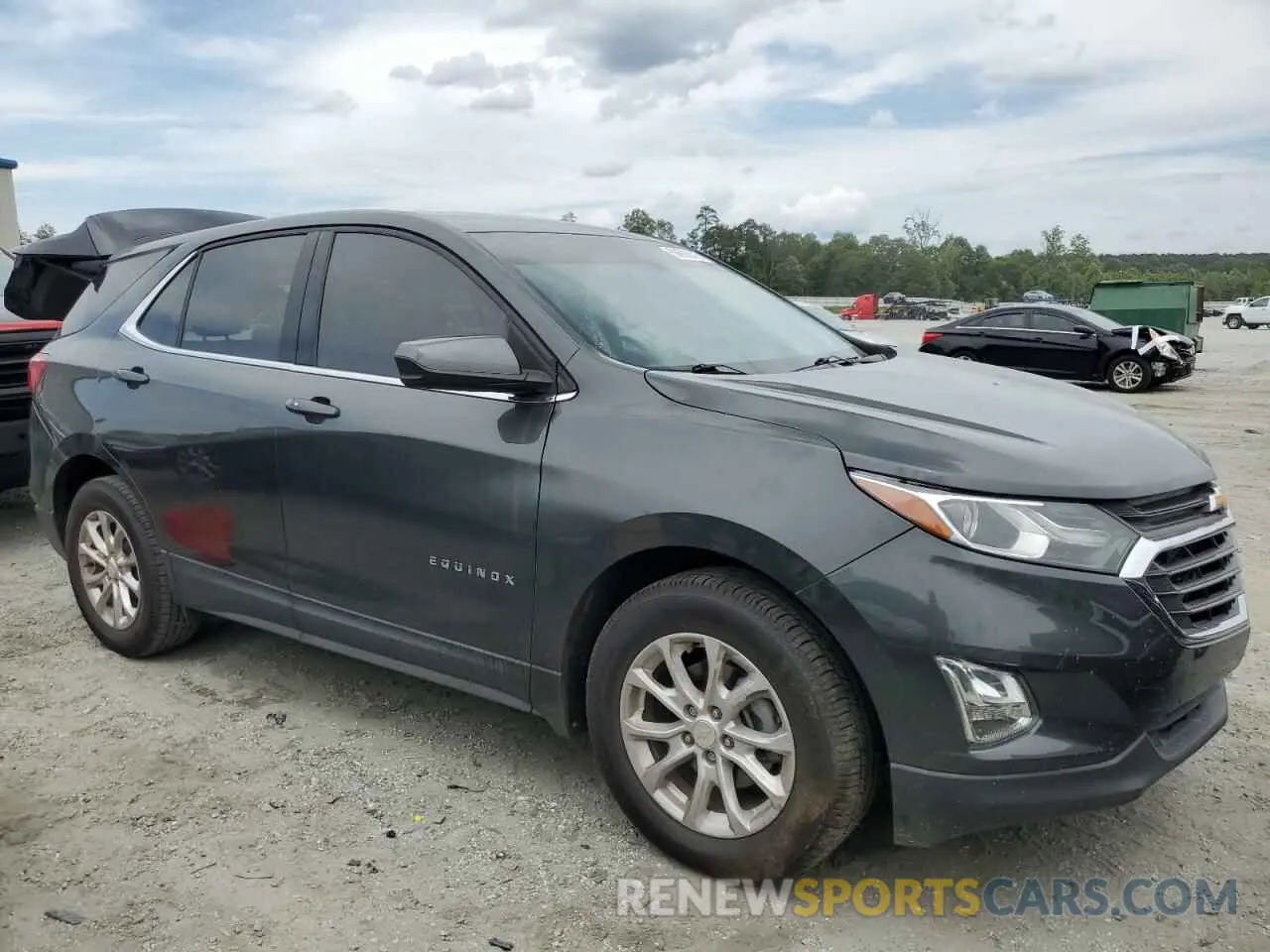 4 Photograph of a damaged car 3GNAXKEV1LL186047 CHEVROLET EQUINOX 2020