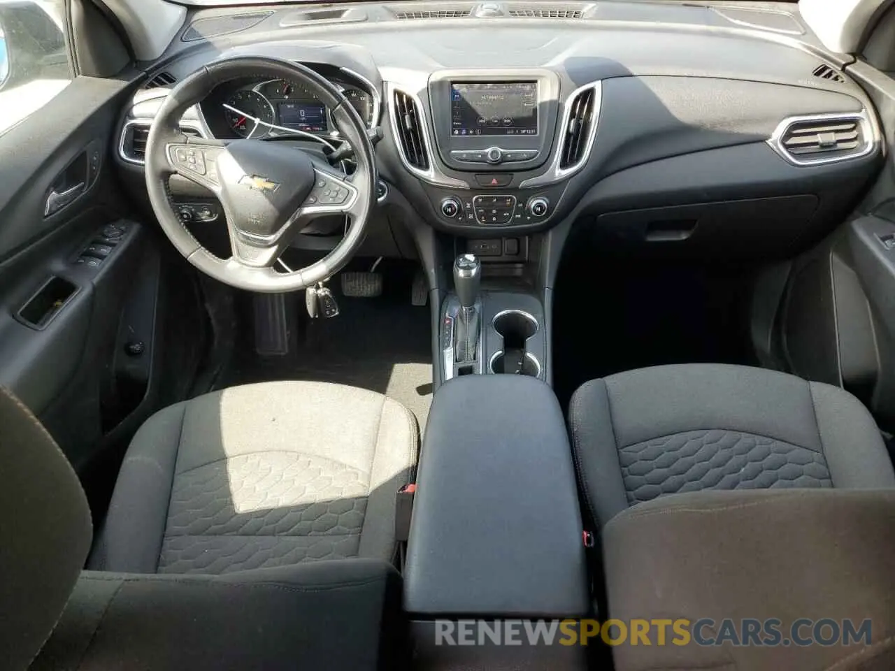 8 Фотография поврежденного автомобиля 3GNAXKEV1LL195475 CHEVROLET EQUINOX 2020
