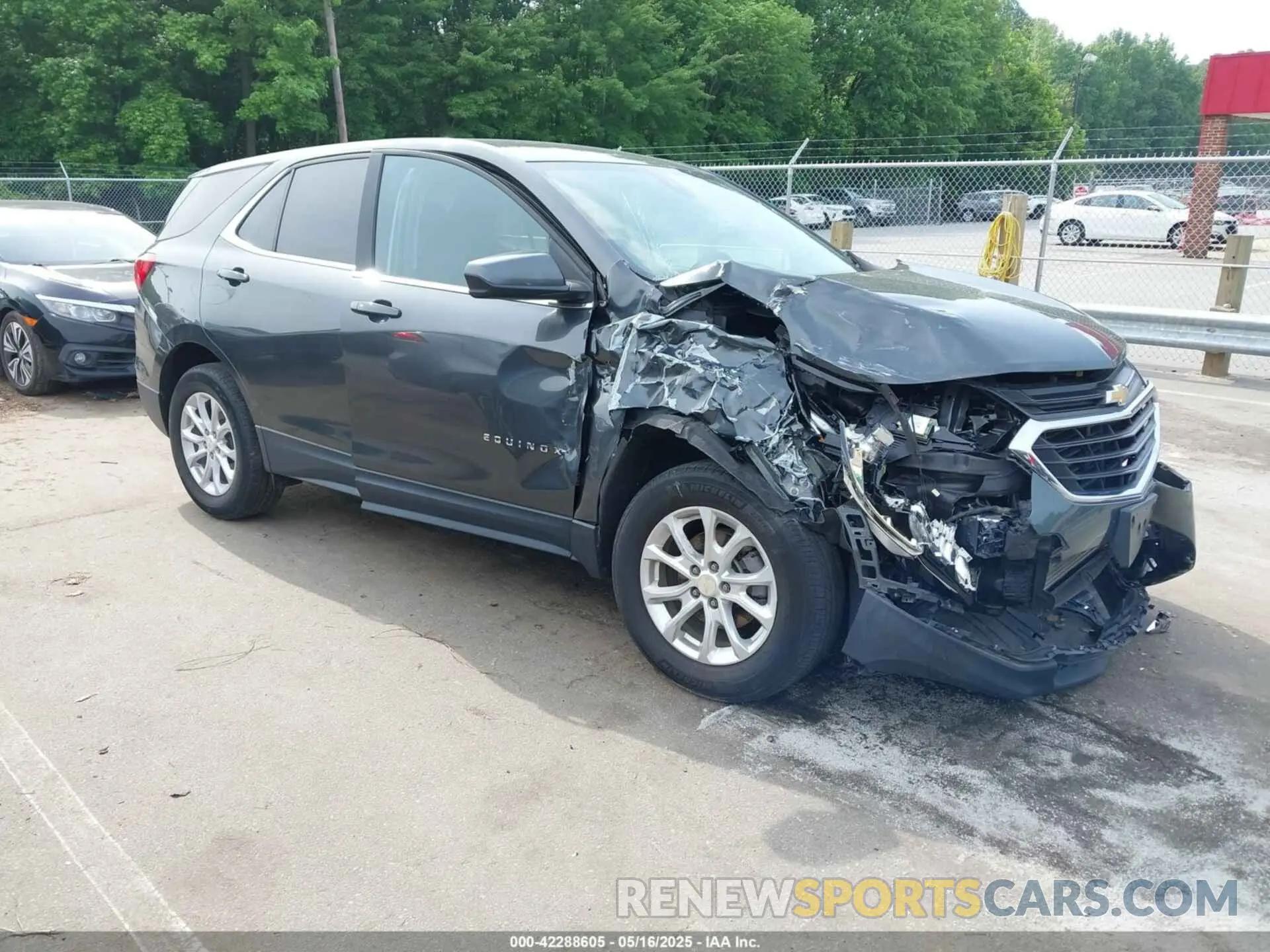 1 Фотография поврежденного автомобиля 3GNAXKEV1LL259871 CHEVROLET EQUINOX 2020